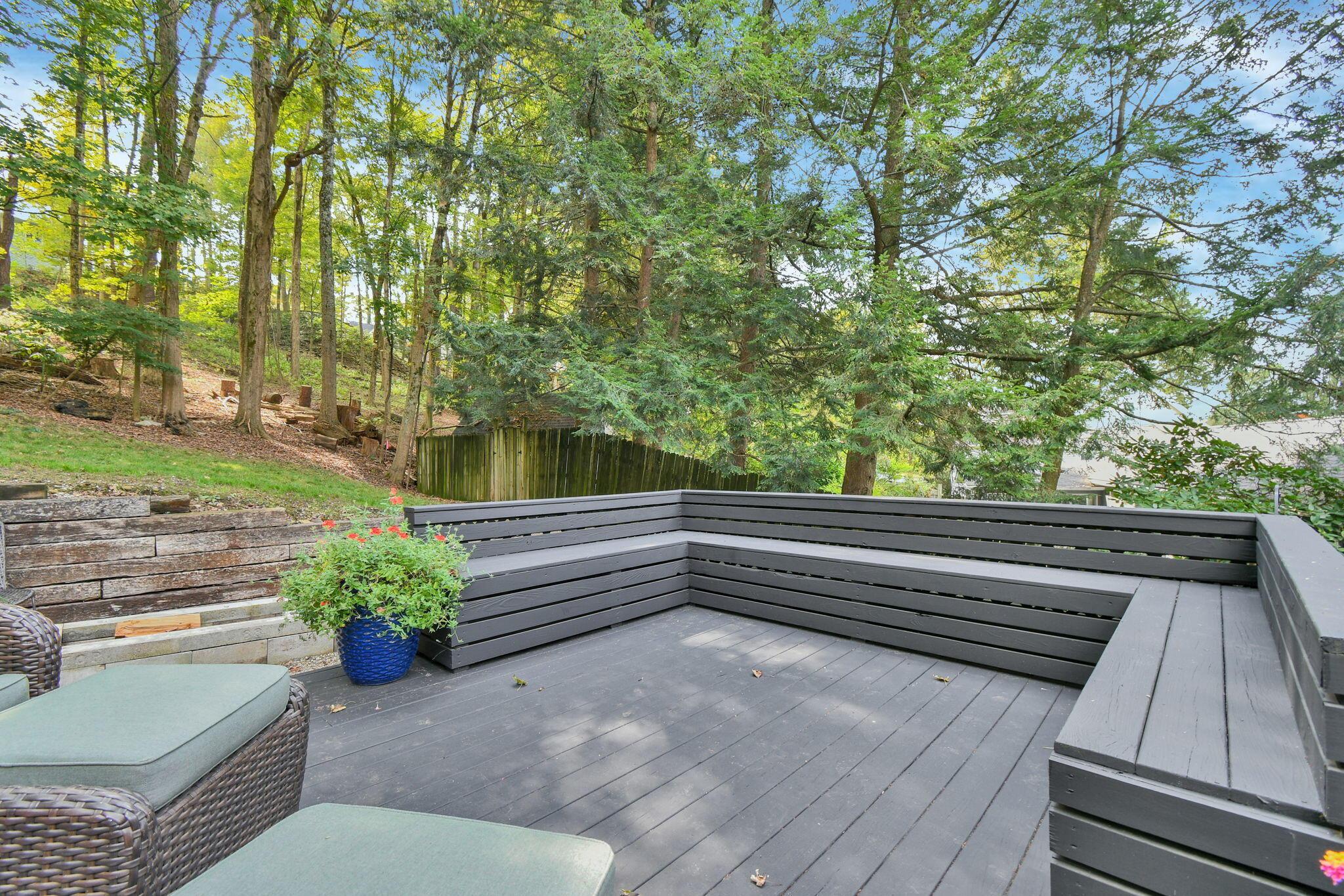 105 Mount Parnassus Drive E Property Photo 29