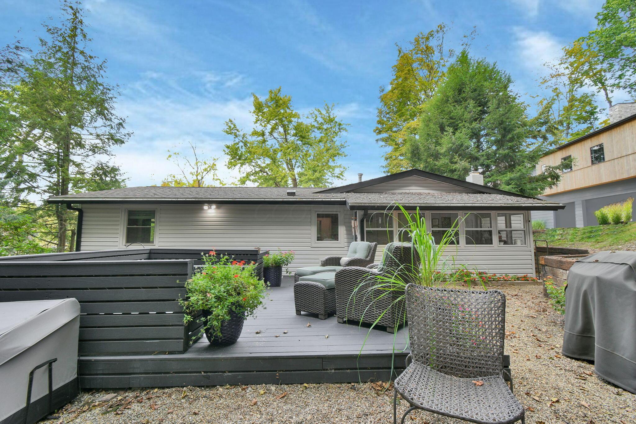 105 Mount Parnassus Drive E Property Photo 30