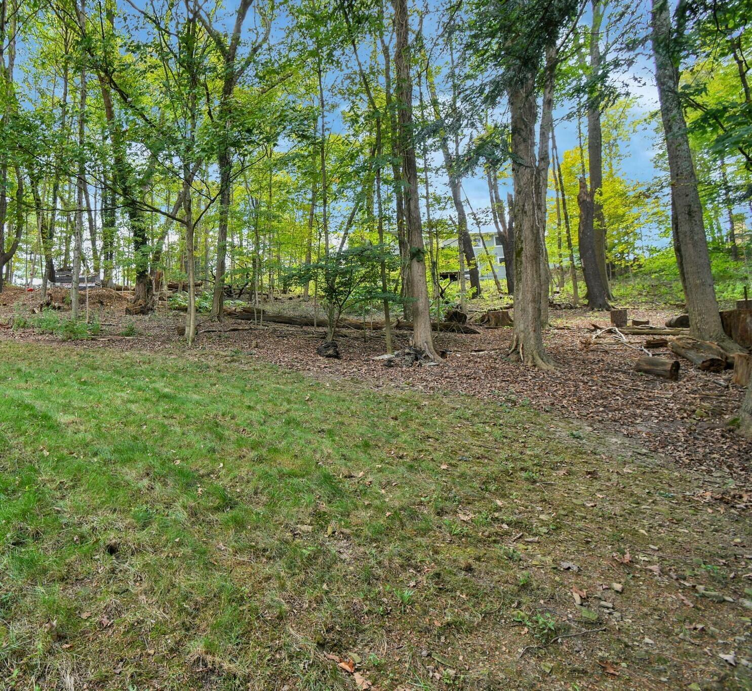 105 Mount Parnassus Drive E Property Photo 35