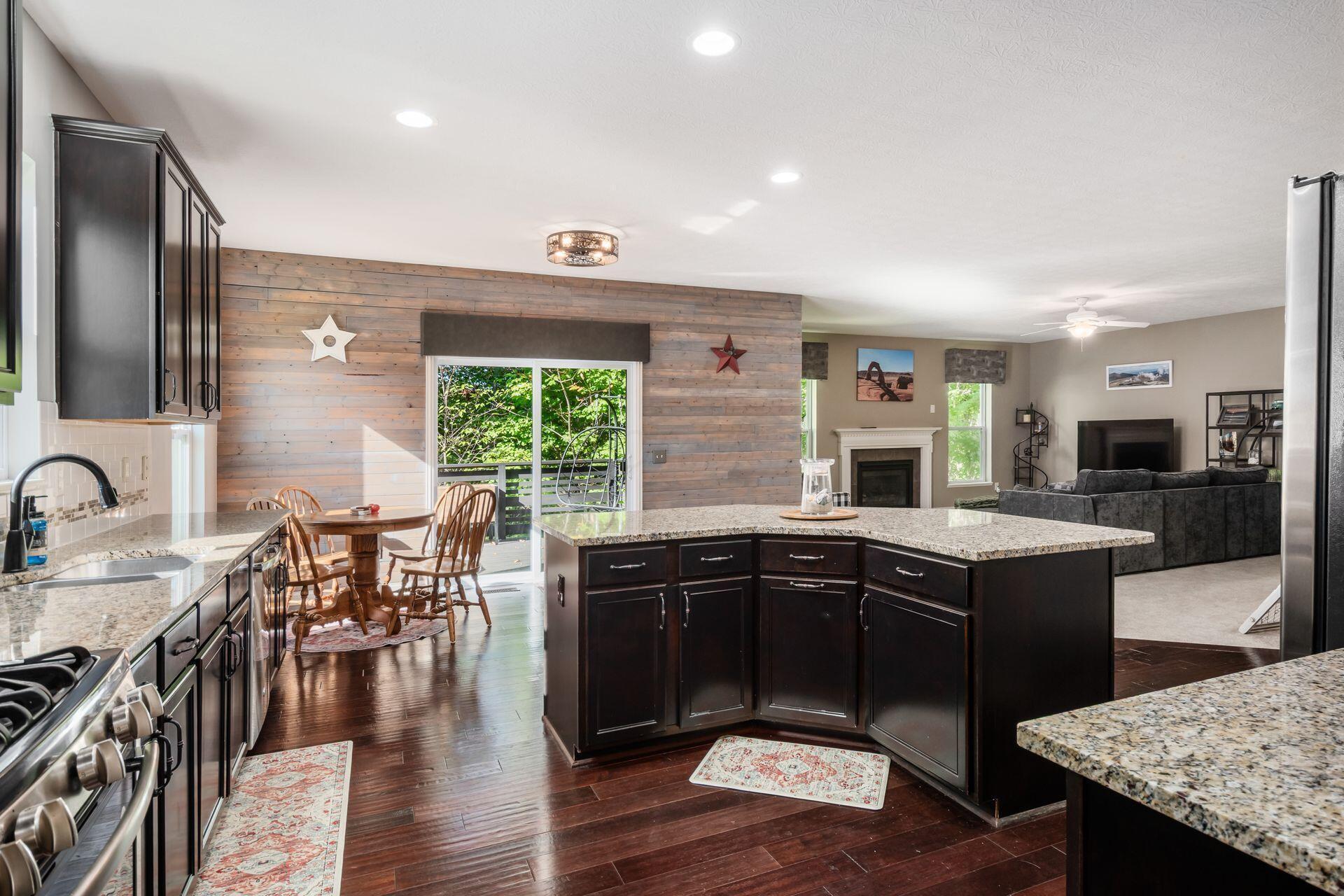 166 Split Log Pass Property Photo 10