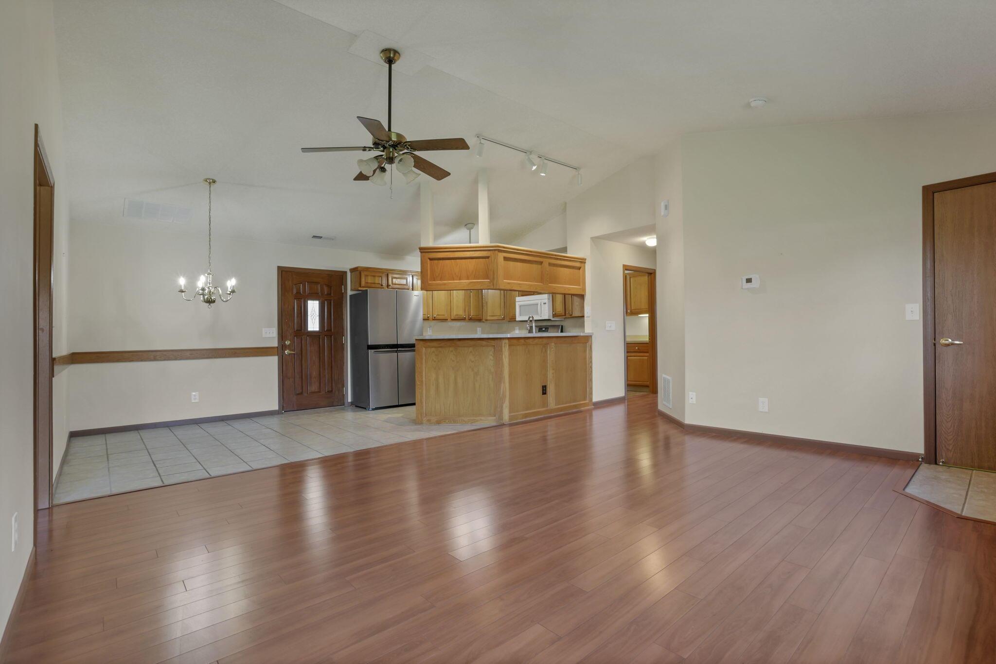472 Virginia Court Property Photo 10