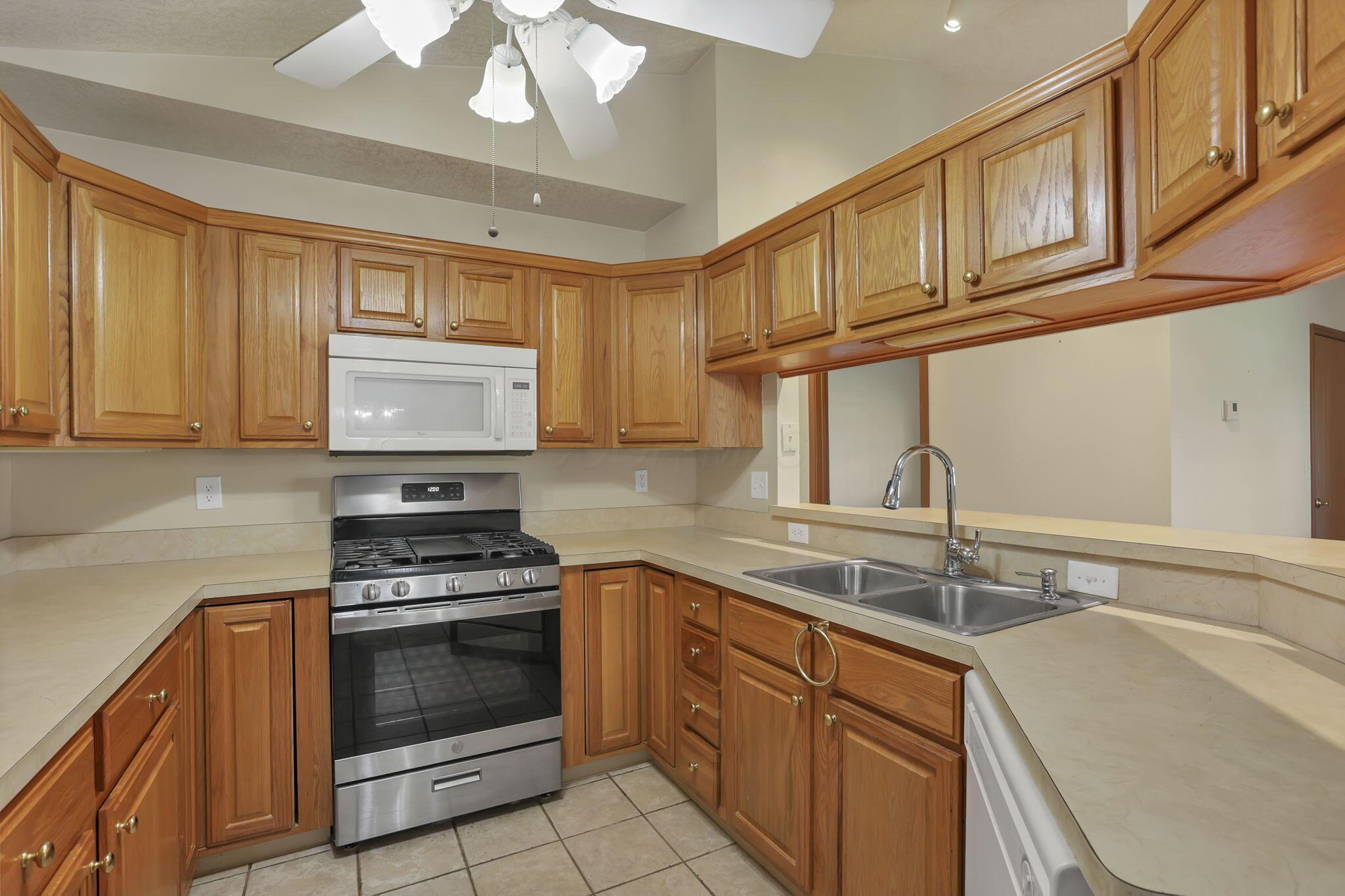 472 Virginia Court Property Photo 15