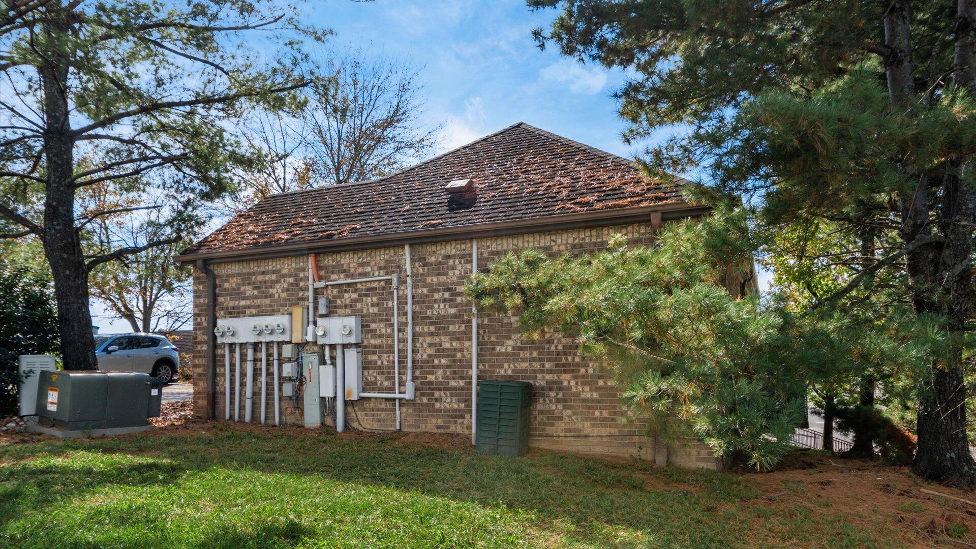 3608 Maple Avenue Property Photo 4