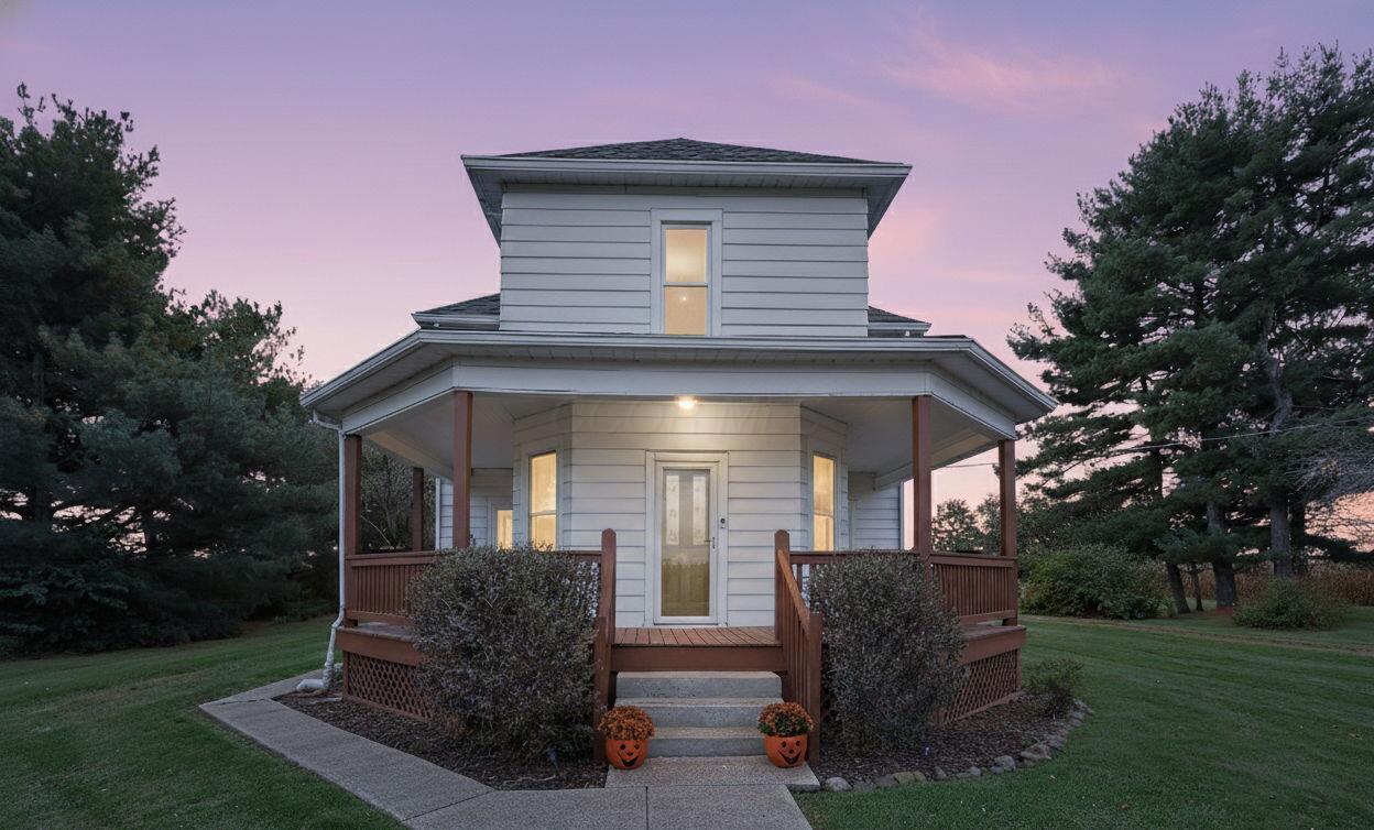 1135 Blacklick Road Ne Property Photo 4