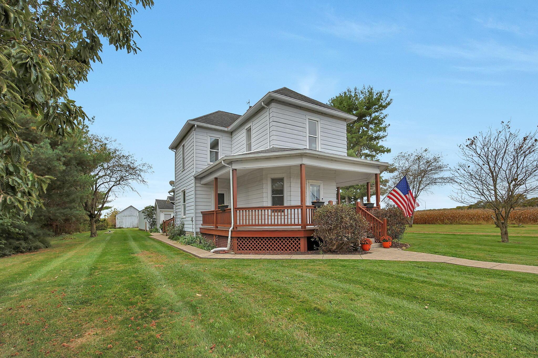 1135 Blacklick Road Ne Property Photo 5