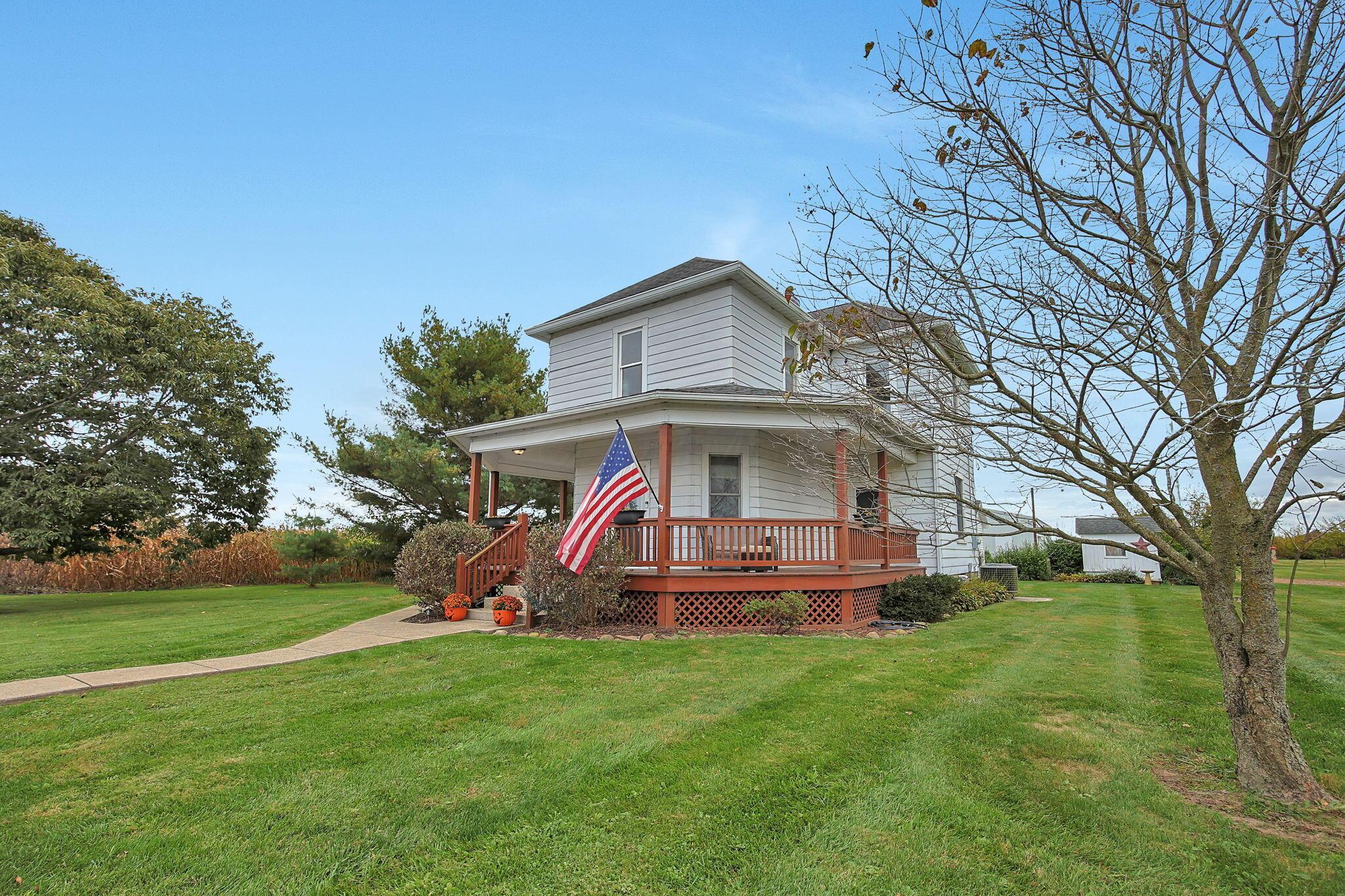 1135 Blacklick Road Ne Property Photo 6
