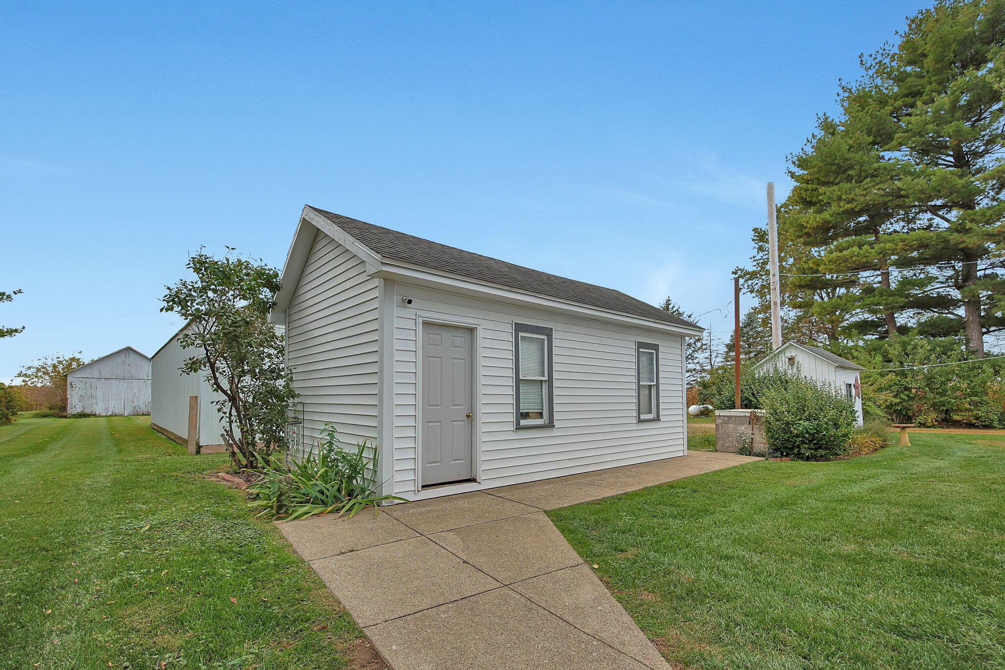 1135 Blacklick Road Ne Property Photo 55