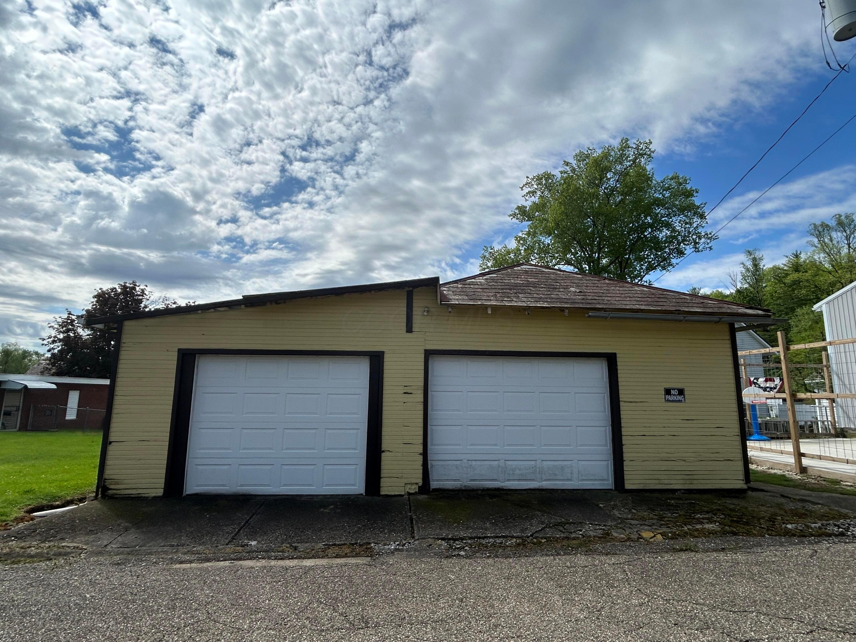 102 8th Street Property Photo 9