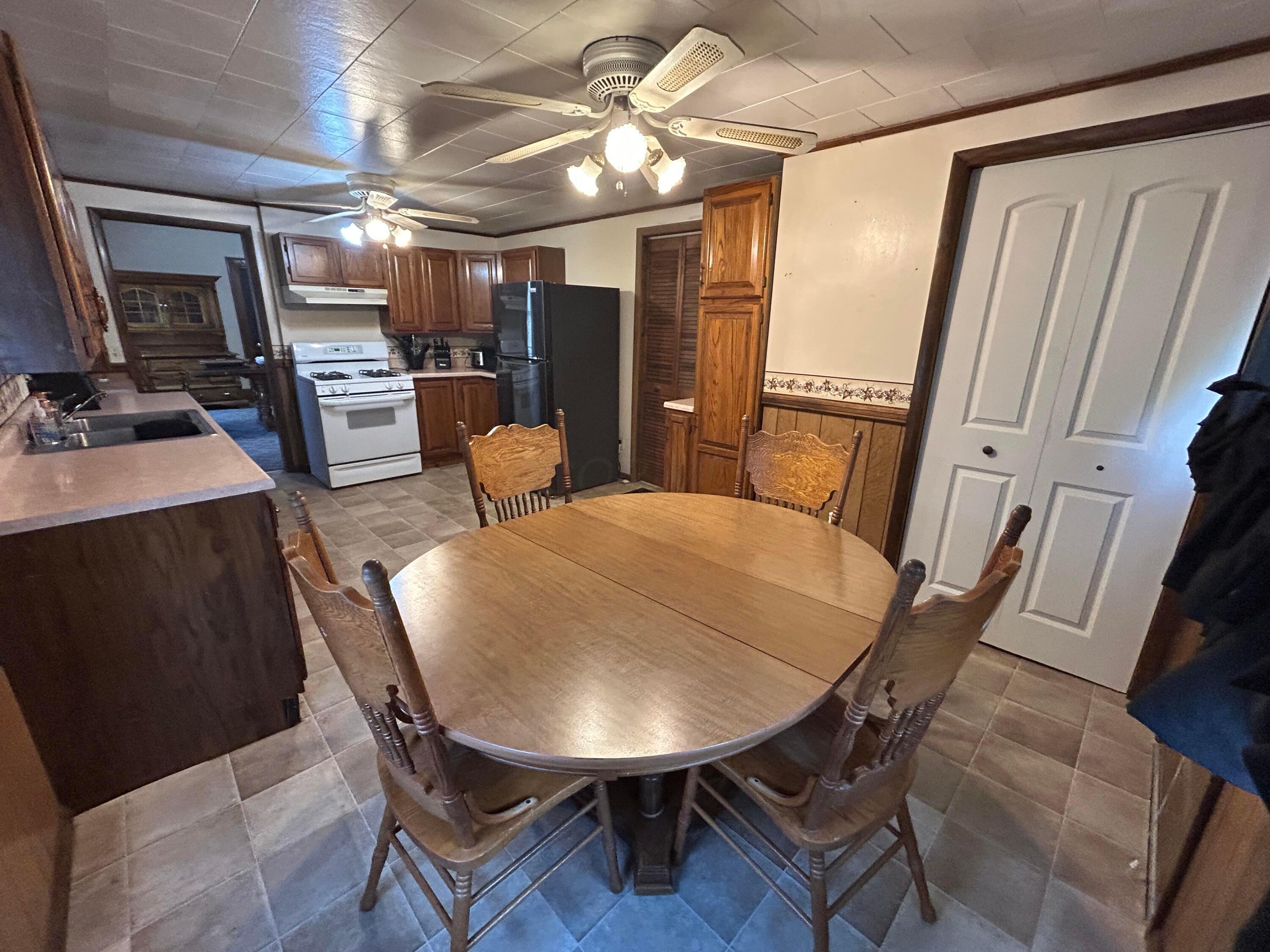 102 8th Street Property Photo 19