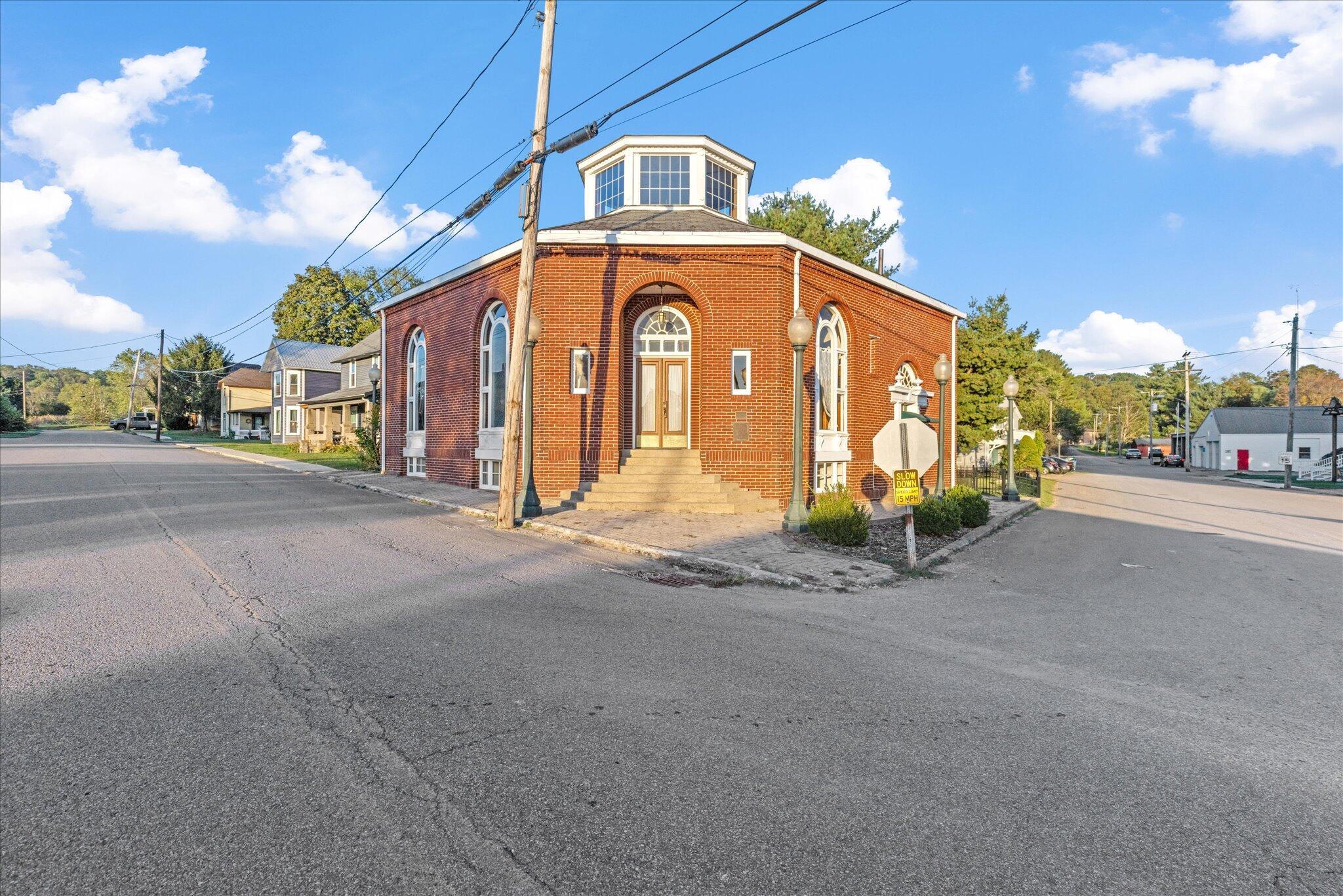 108 N Main Street Property Photo 1