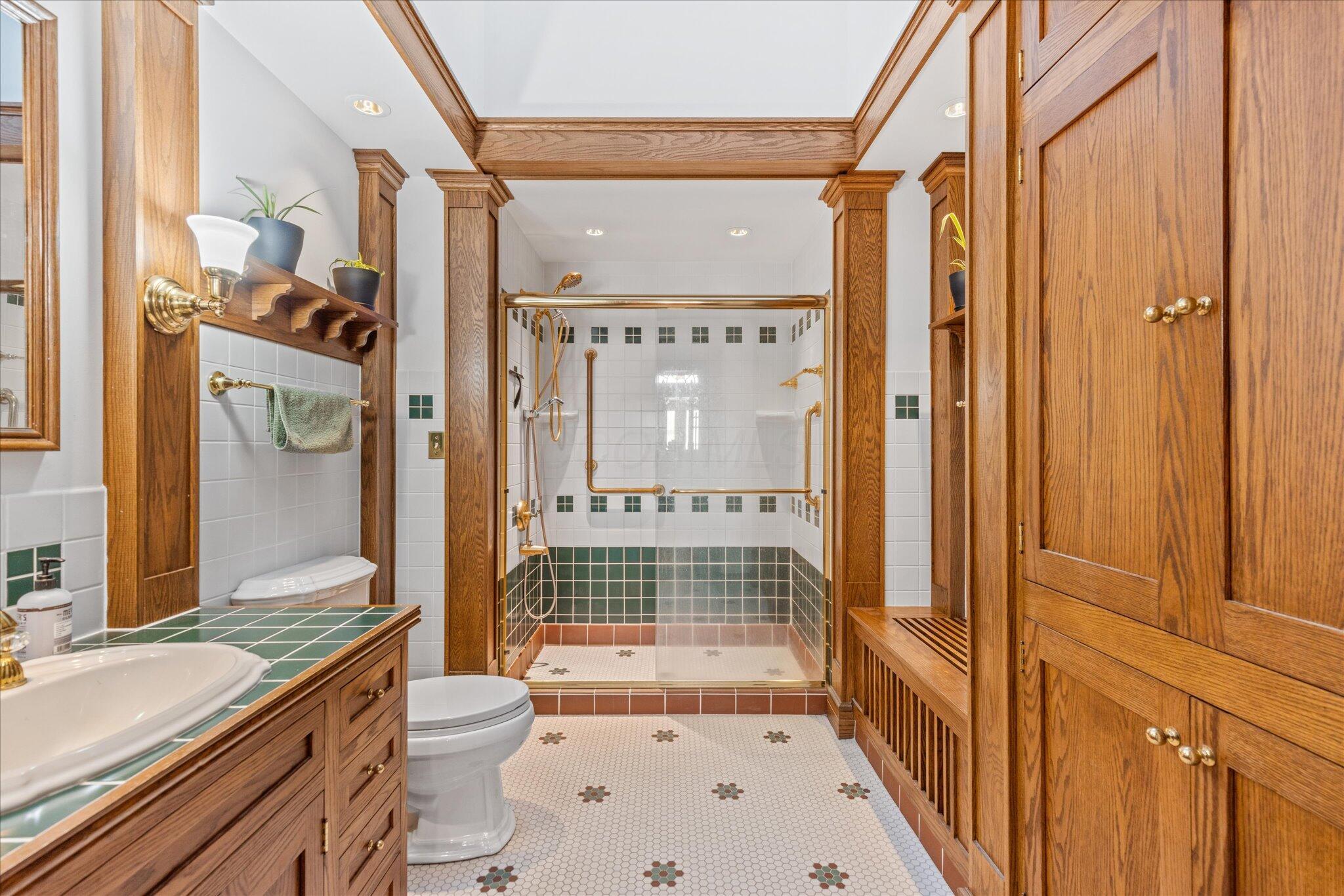 108 N Main Street Property Photo 9