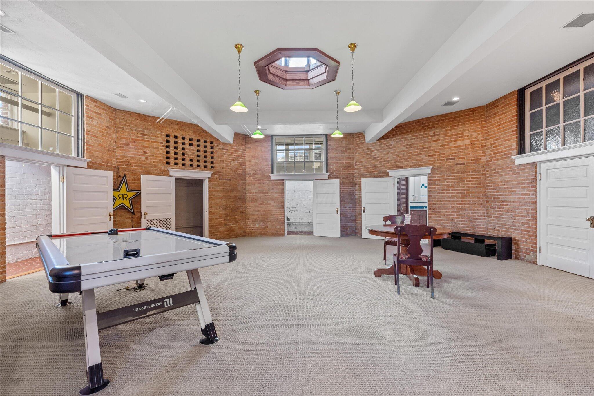 108 N Main Street Property Photo 12