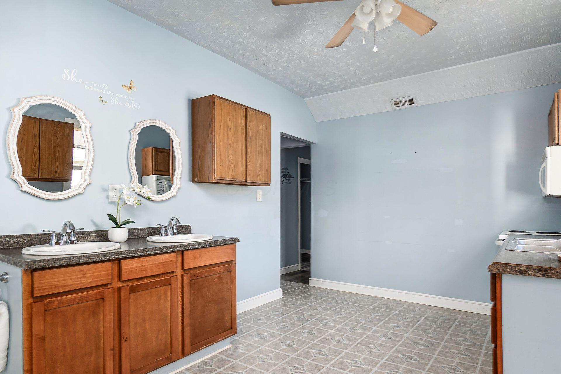 49 Columbus Road Property Photo 15