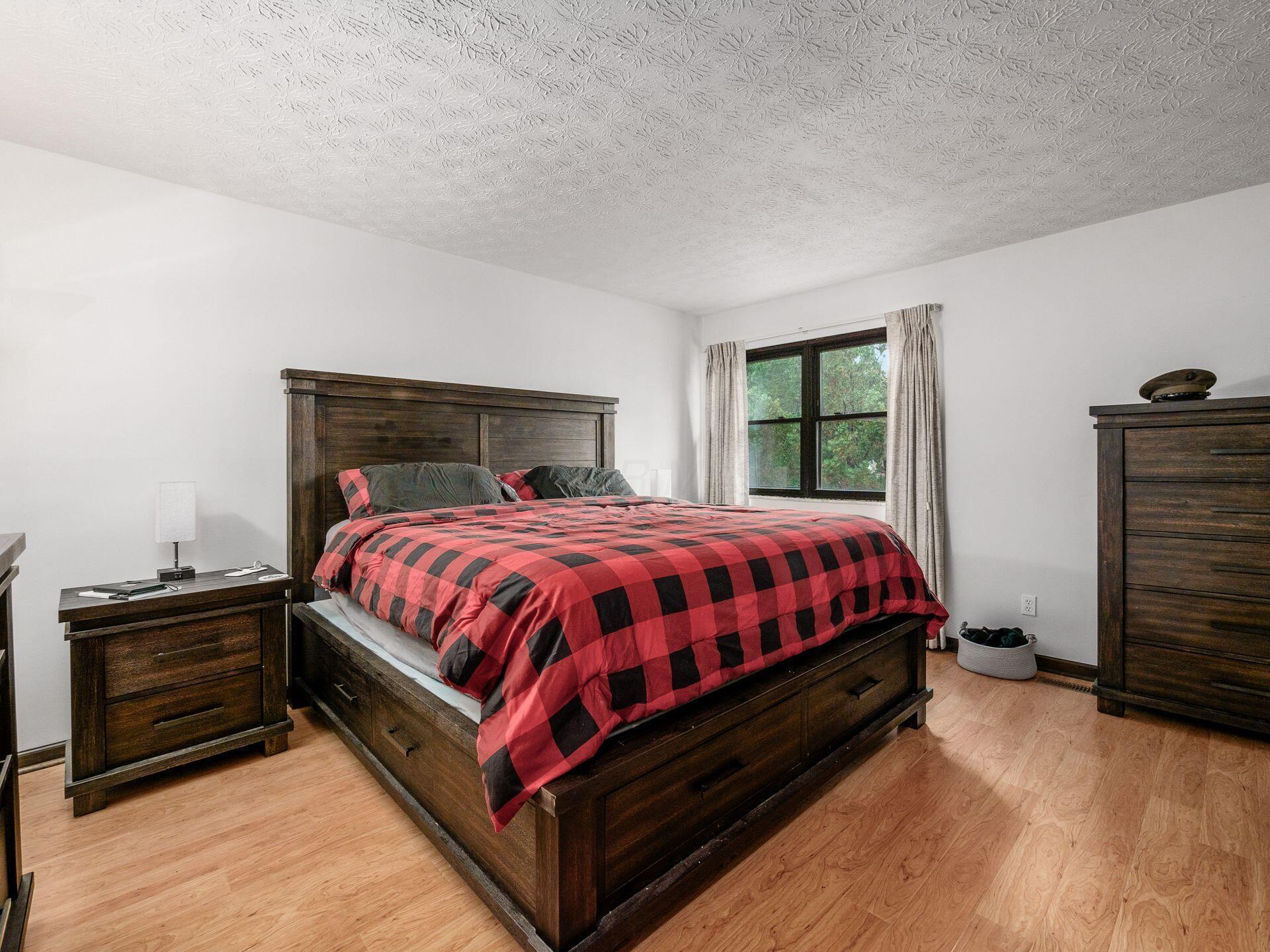 5384 Ponderosa Drive Property Photo 11