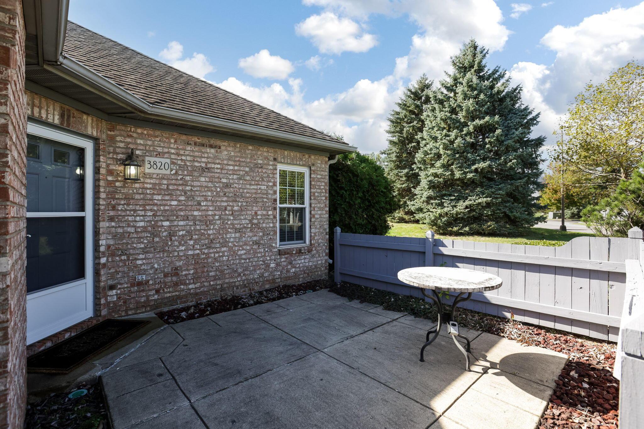 3820 Falls Circle Drive Property Photo 8
