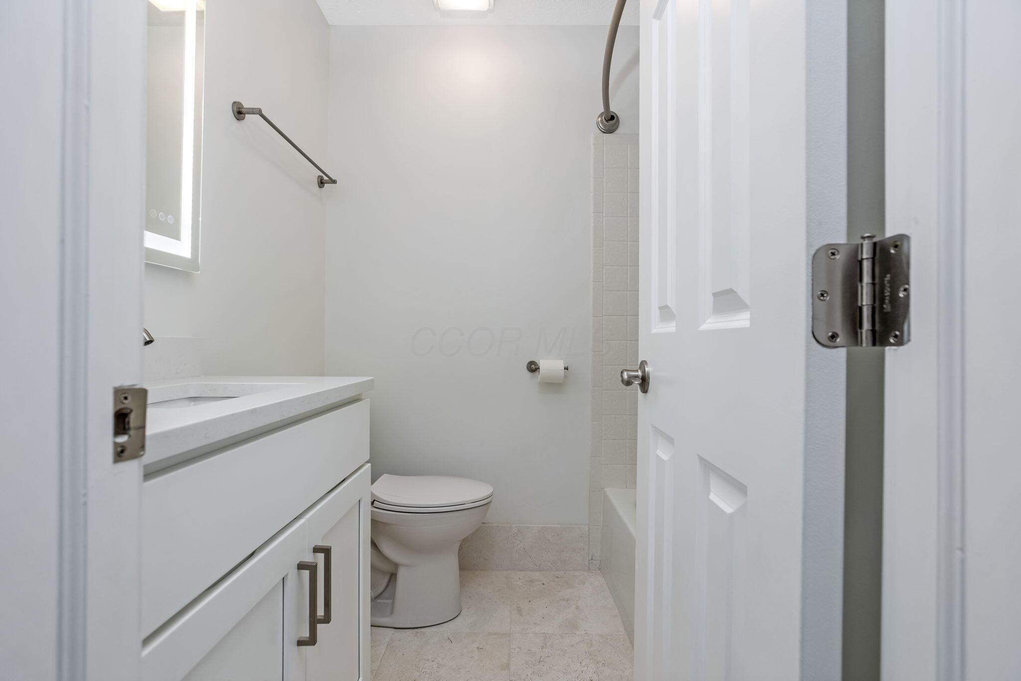 3820 Falls Circle Drive Property Photo 26