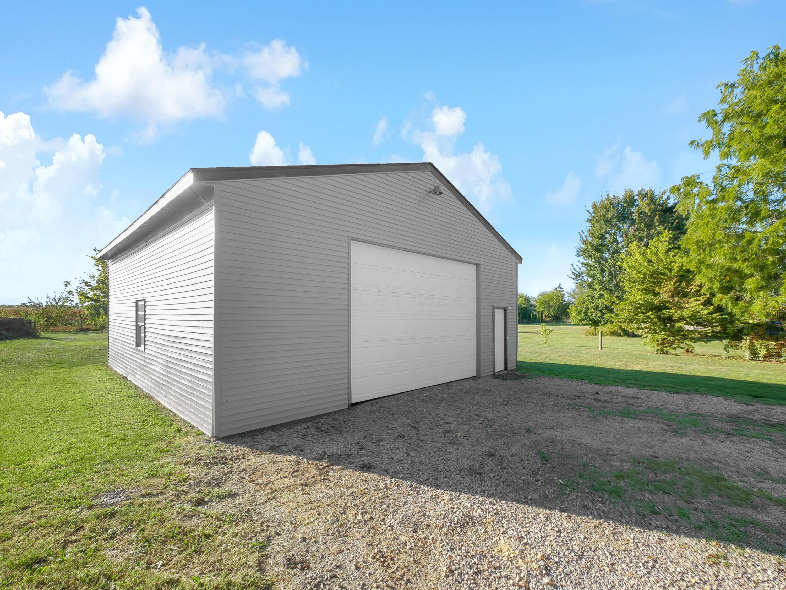 2915 Us Highway 42 Ne Property Photo 8