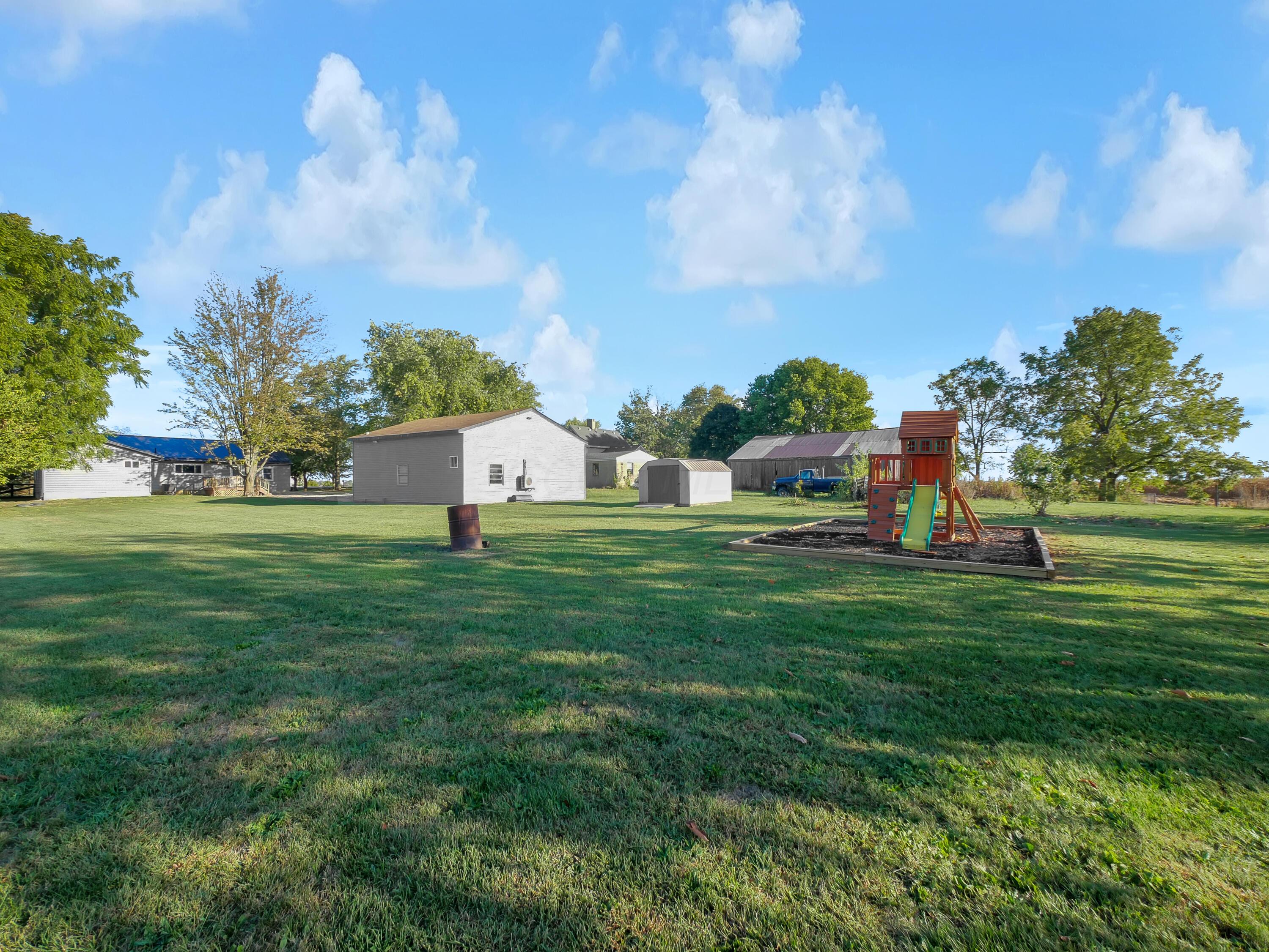 2915 Us Highway 42 Ne Property Photo 10