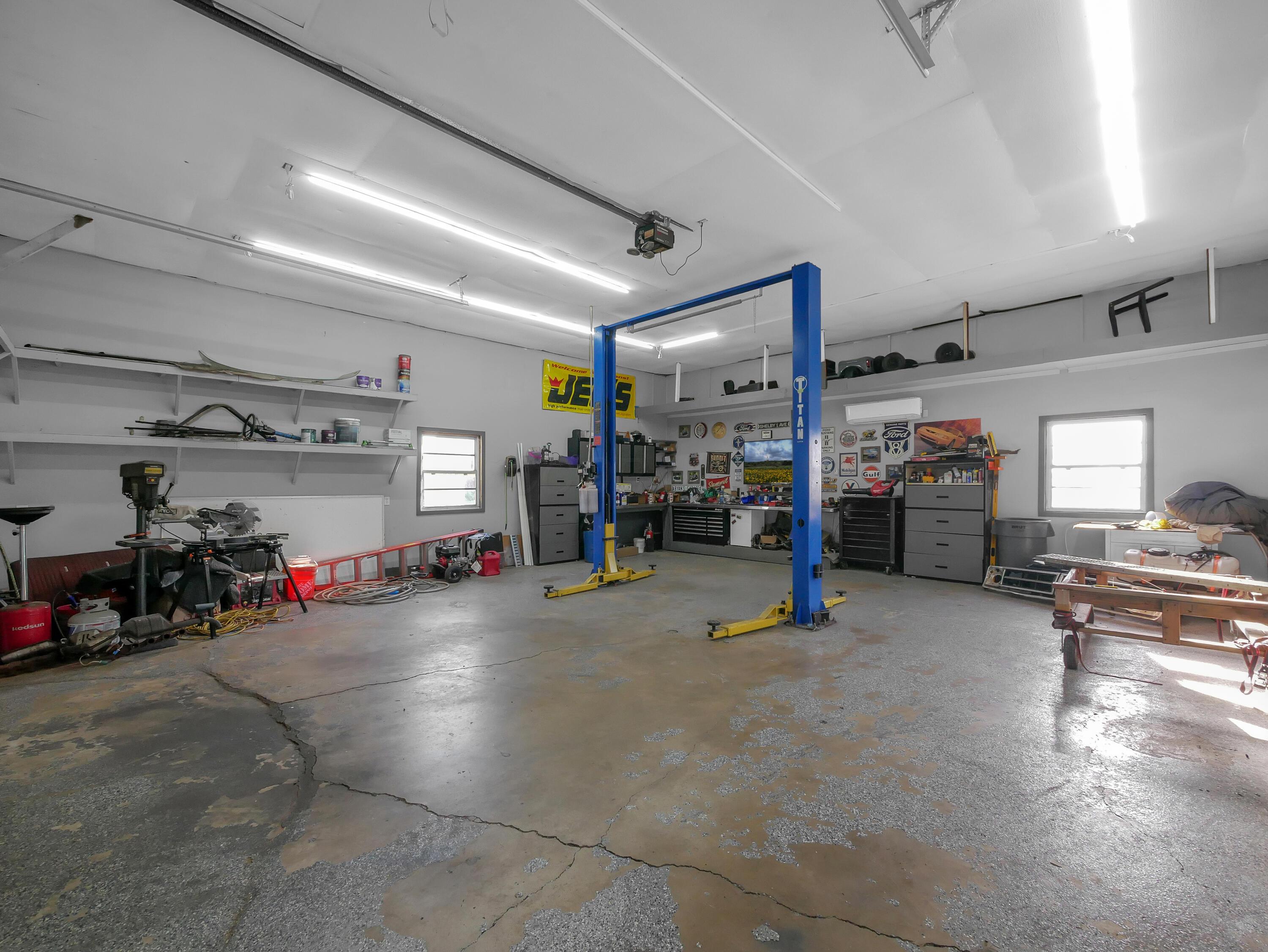 2915 Us Highway 42 Ne Property Photo 18