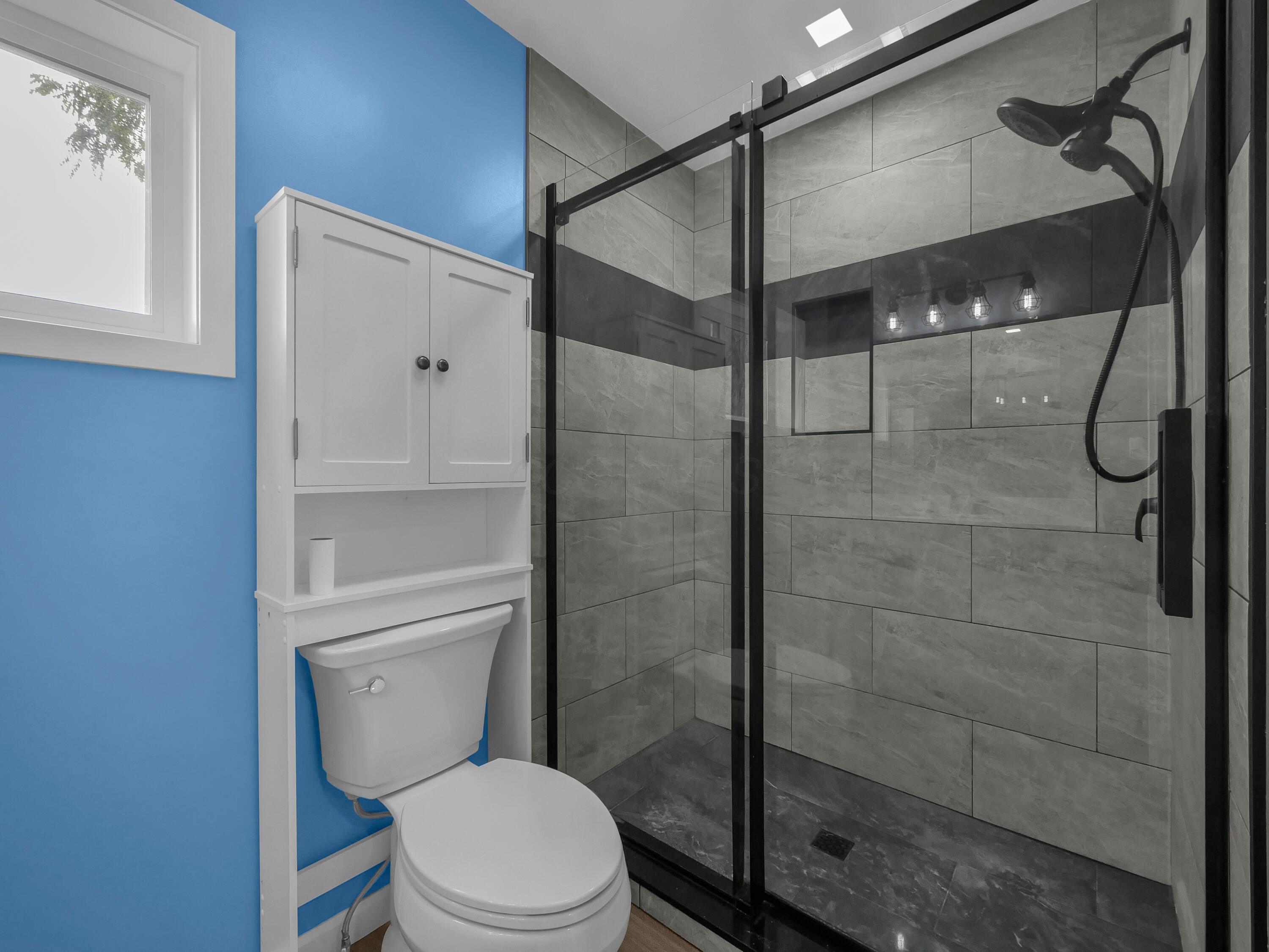 2915 Us Highway 42 Ne Property Photo 36