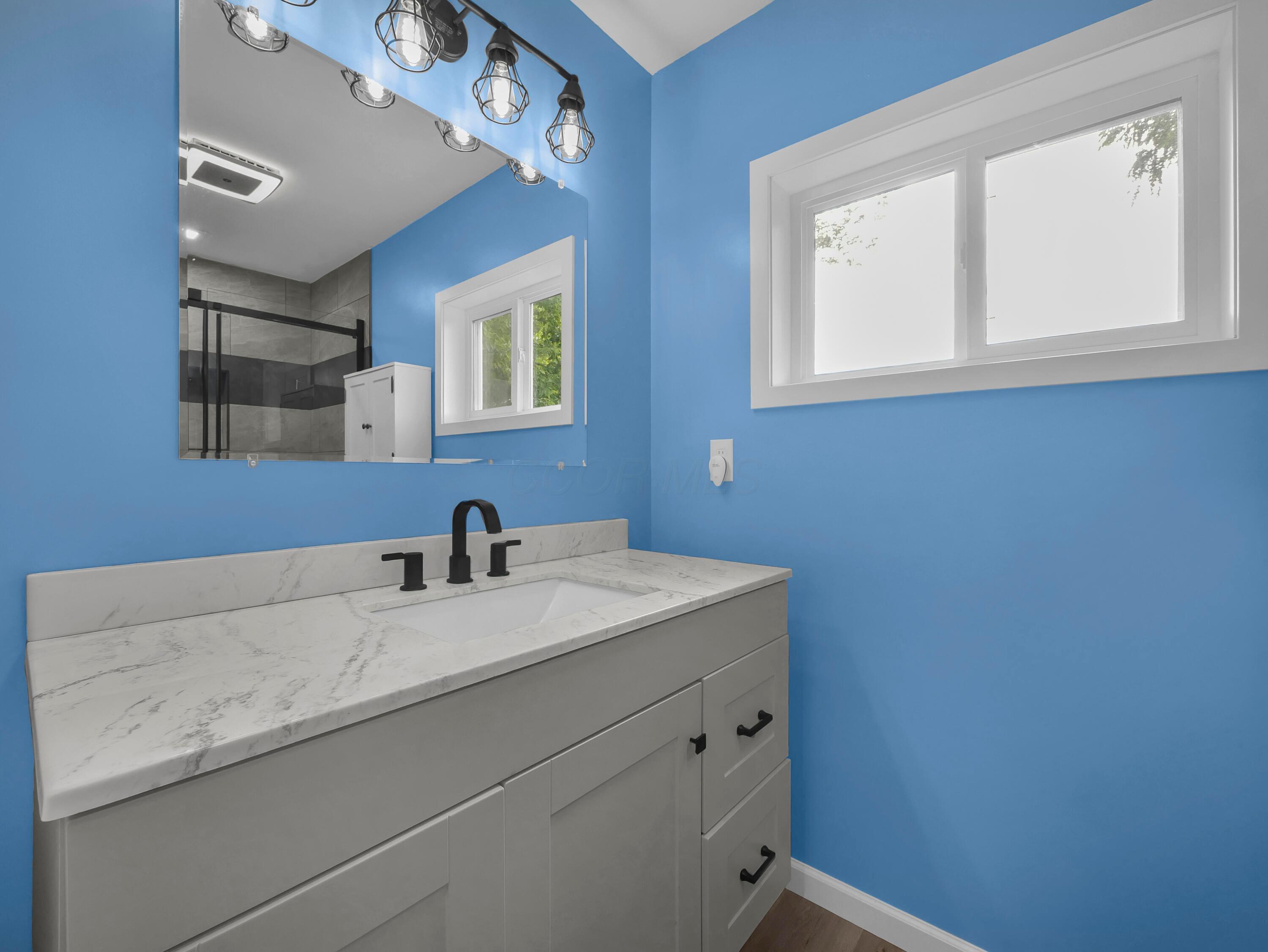 2915 Us Highway 42 Ne Property Photo 37