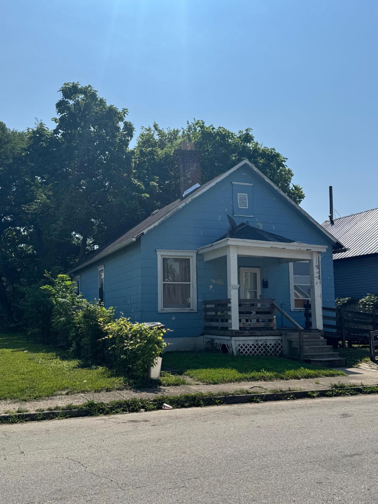 452 Gilbert Street Property Photo 1