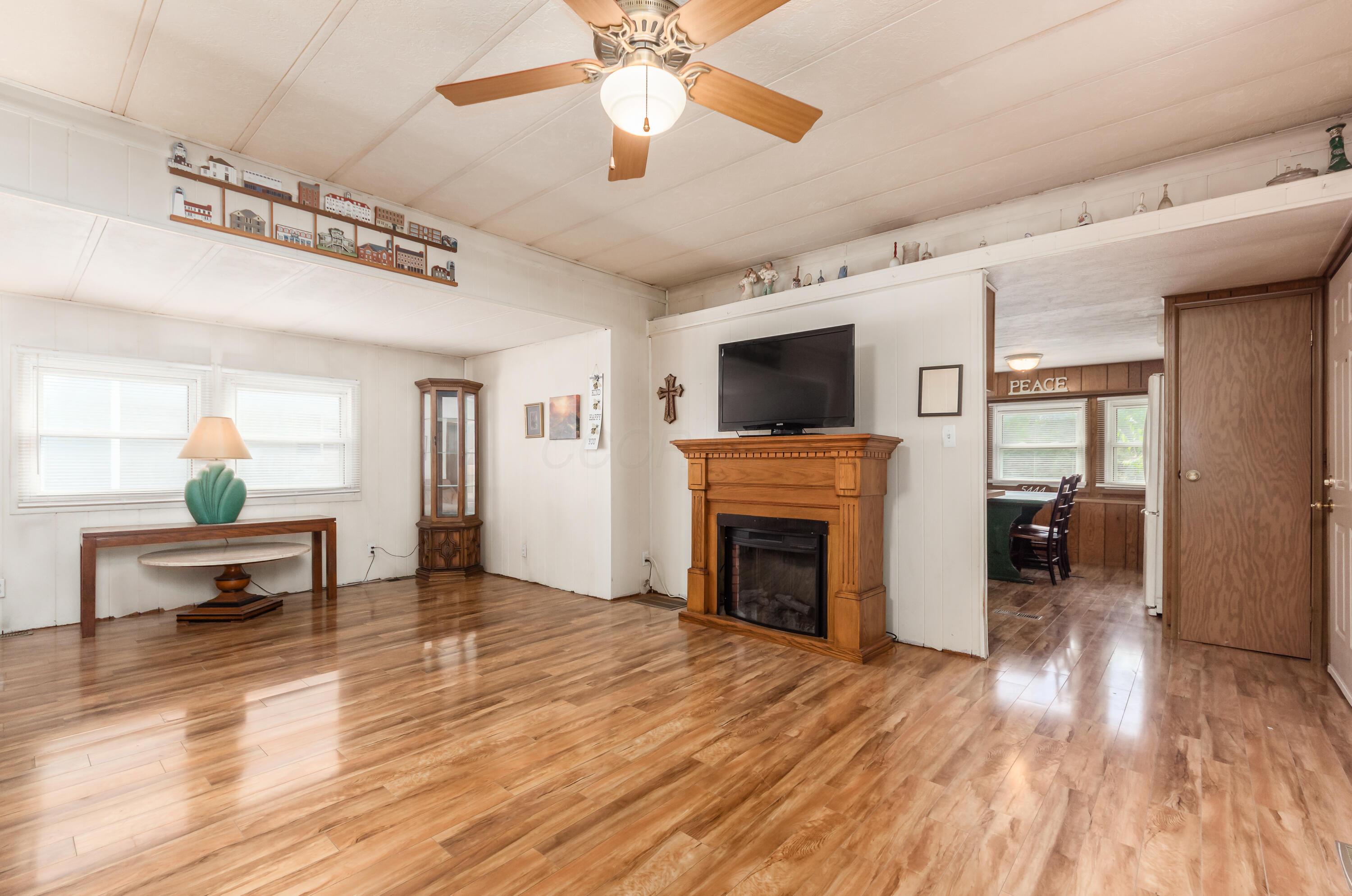 5444 Carson City Lane Property Photo 15