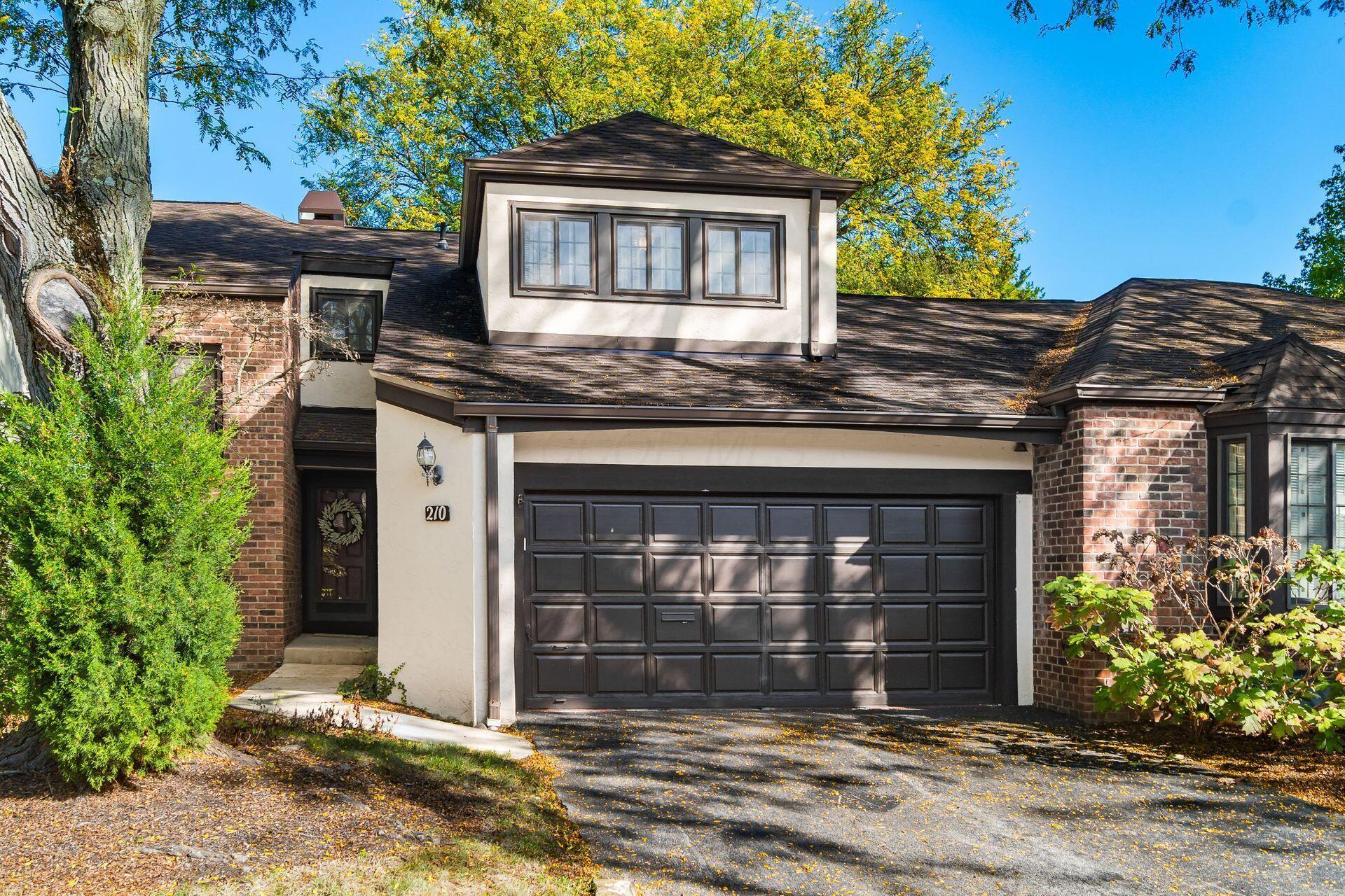 210 Saint Antoine Drive, 25D Property Photo 1