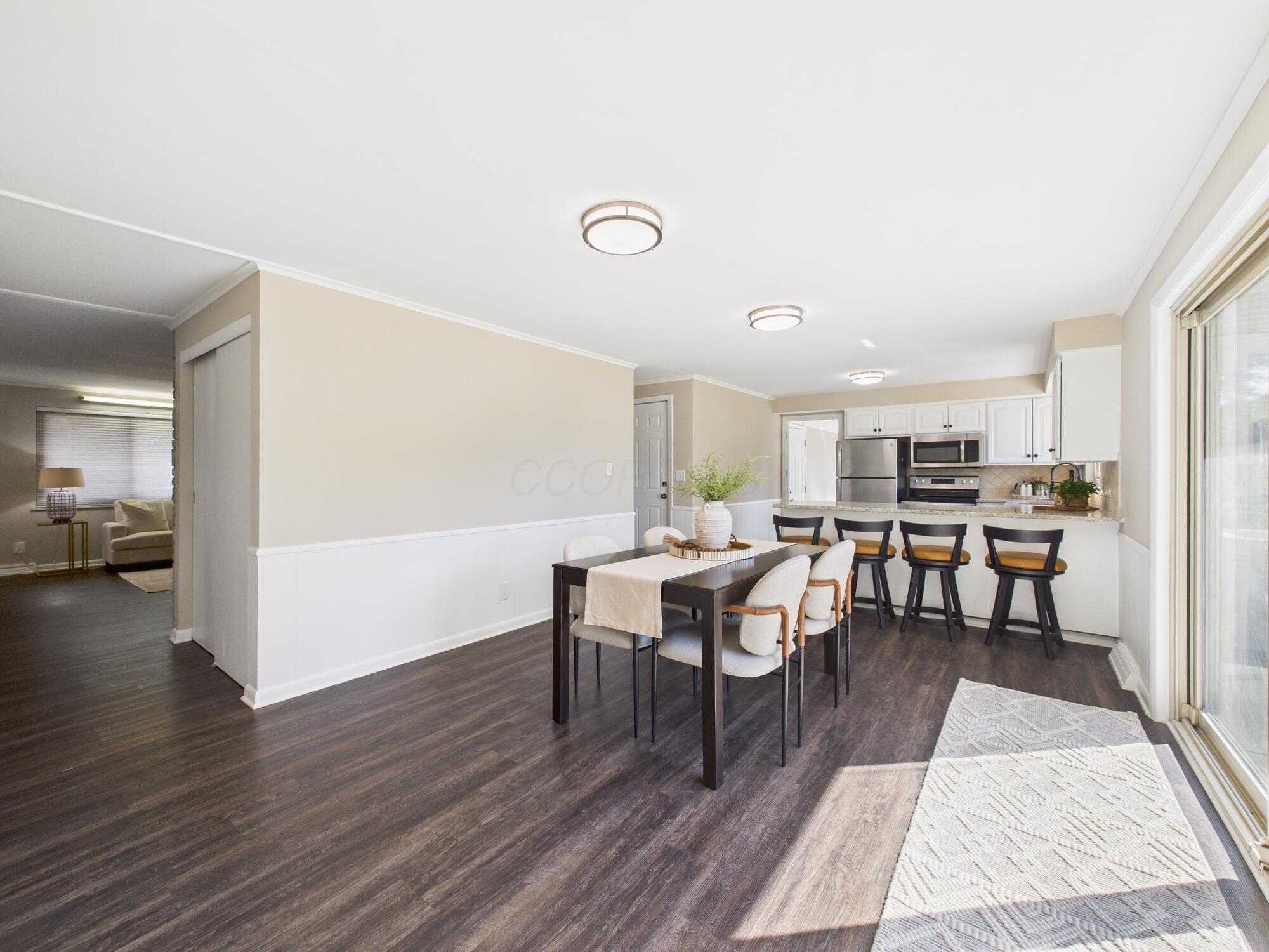 2903 Scottwood Road Property Photo 1