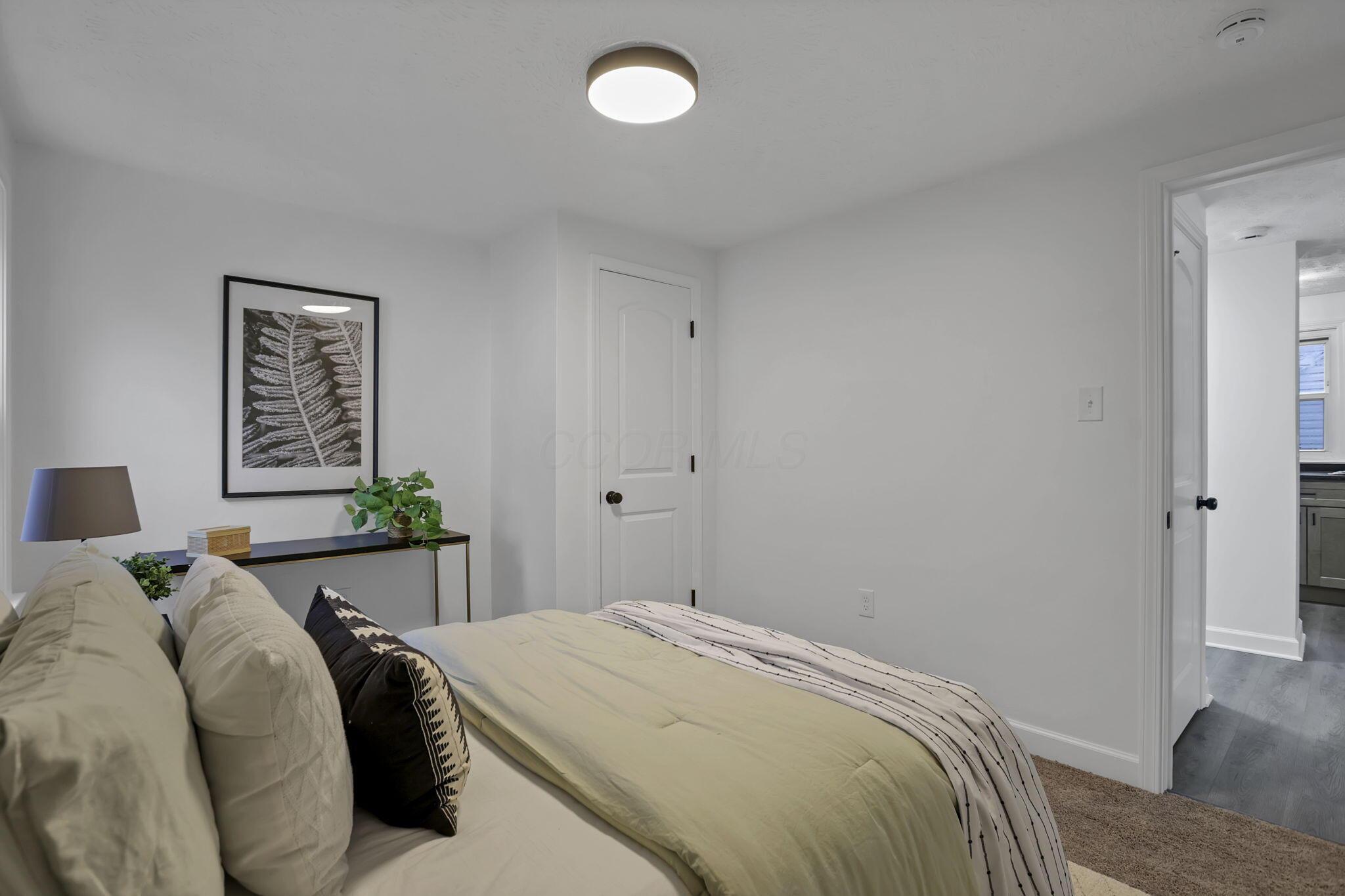 430 S James Road Property Photo 11