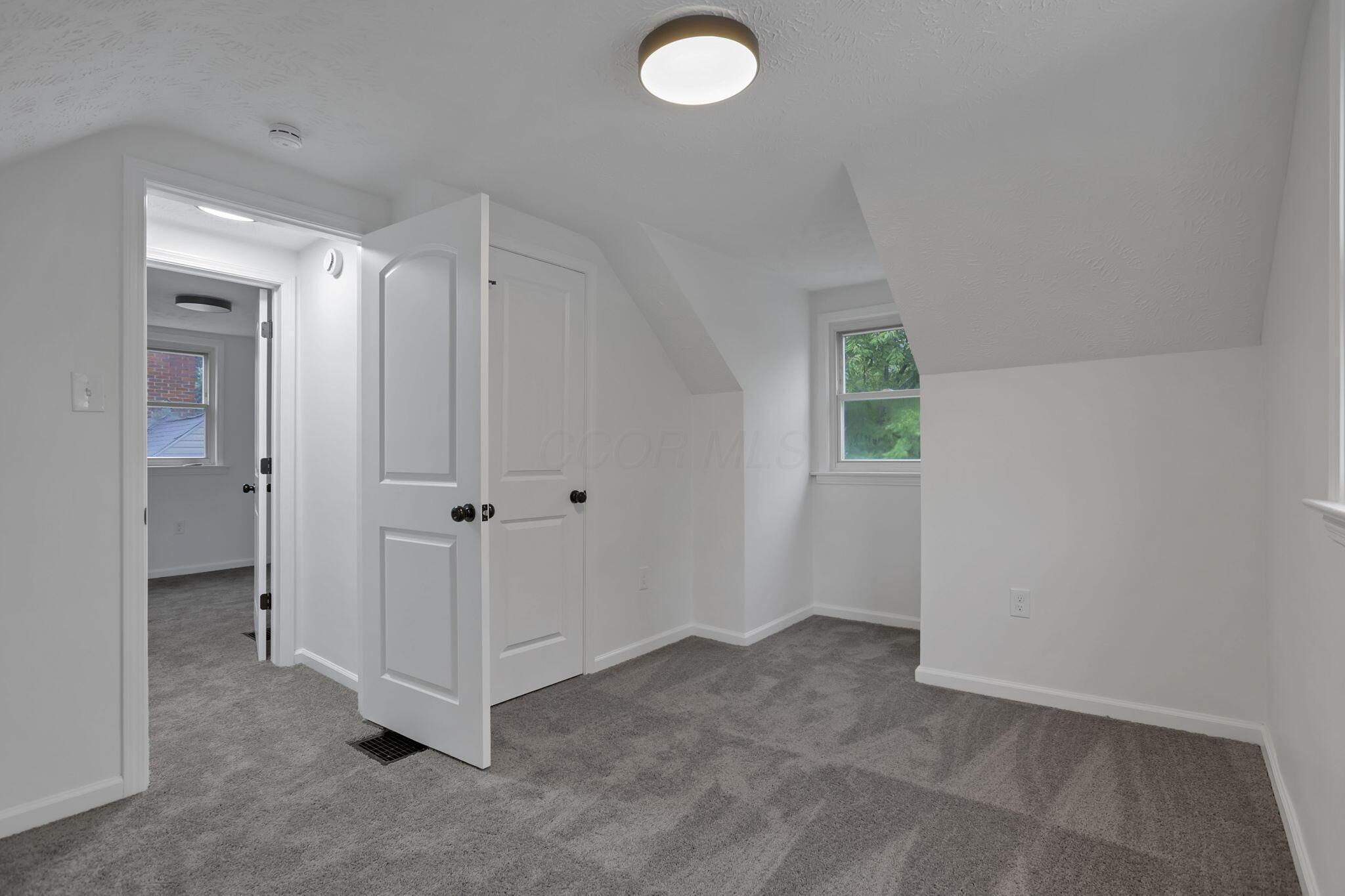 430 S James Road Property Photo 18