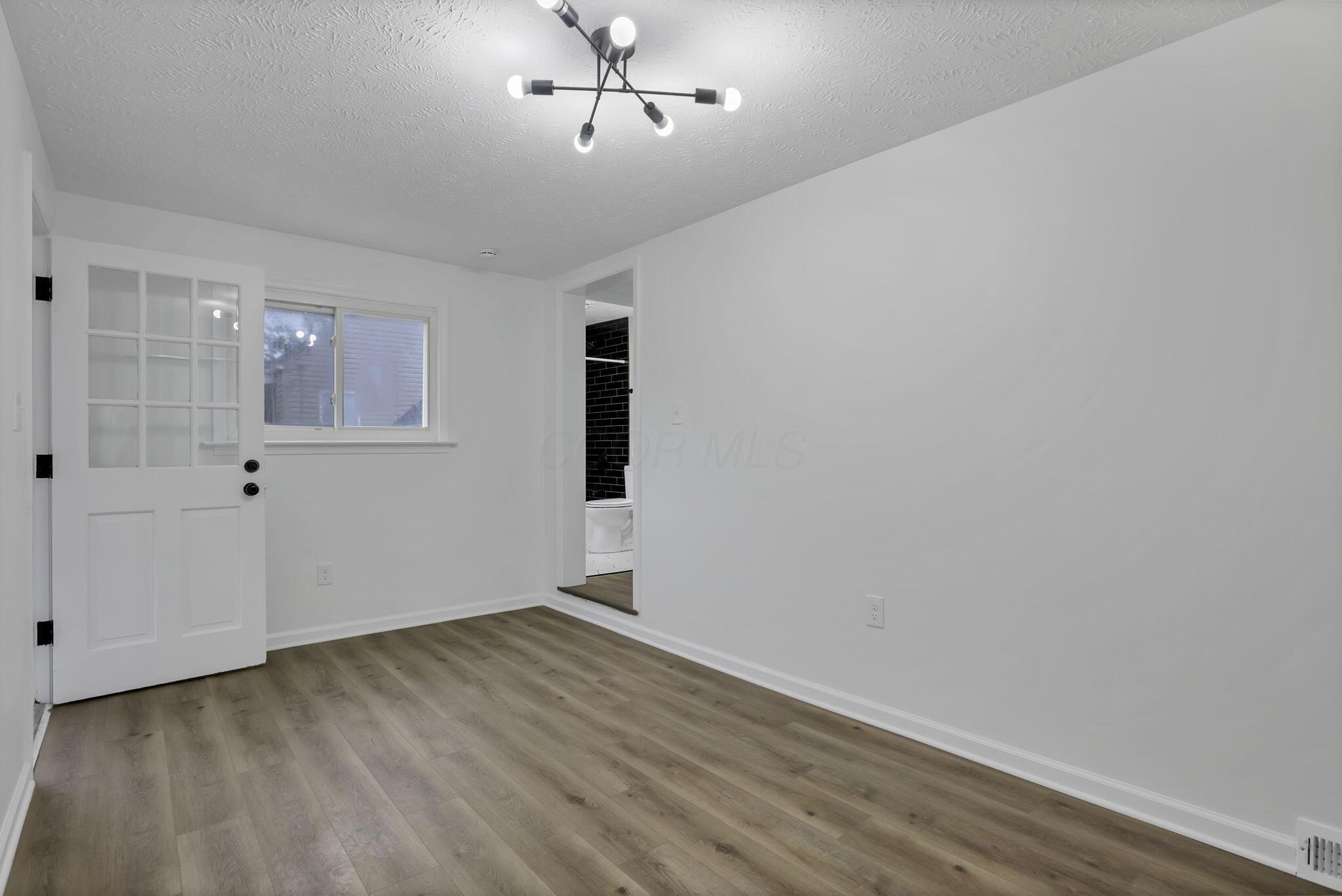 430 S James Road Property Photo 21