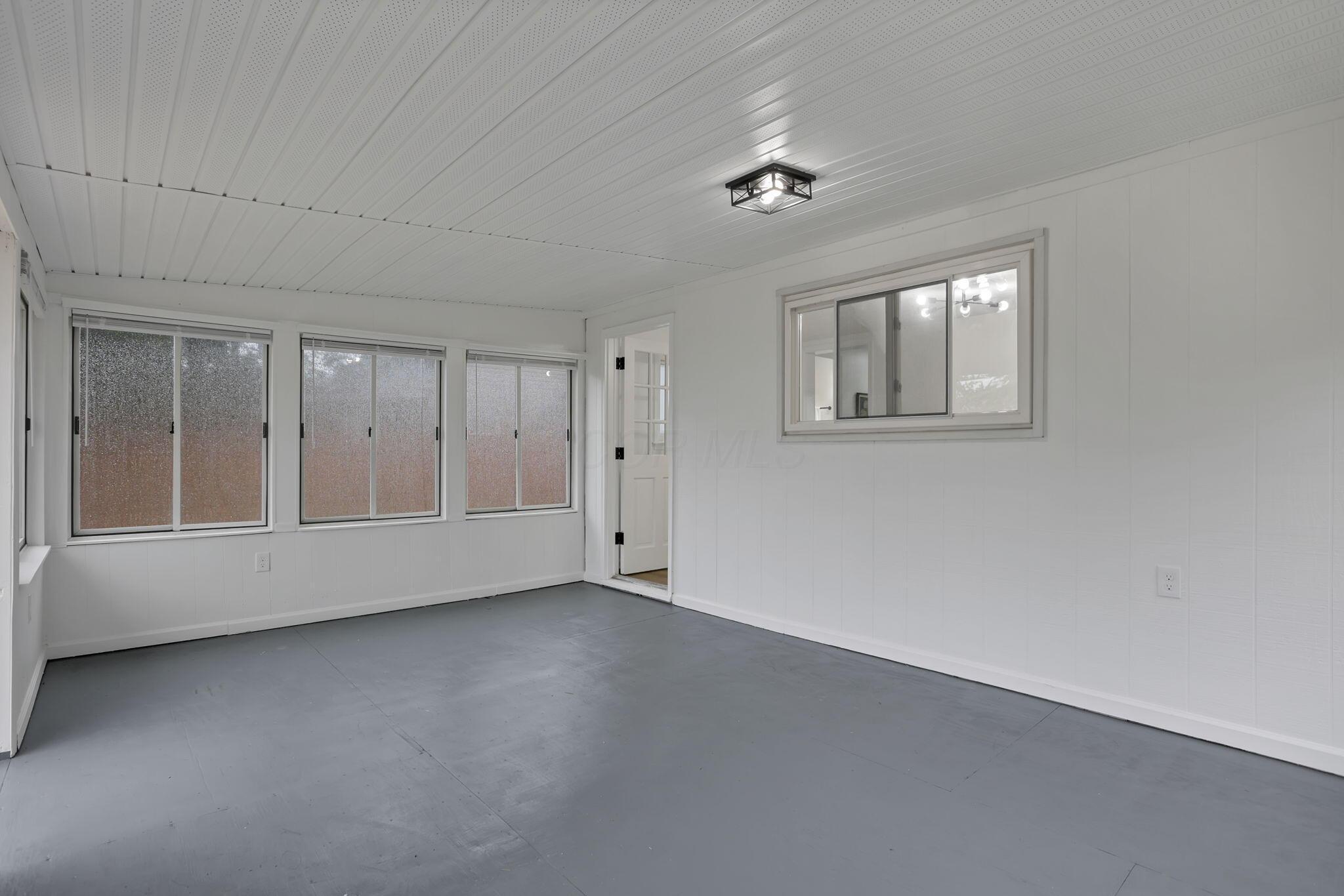 430 S James Road Property Photo 23