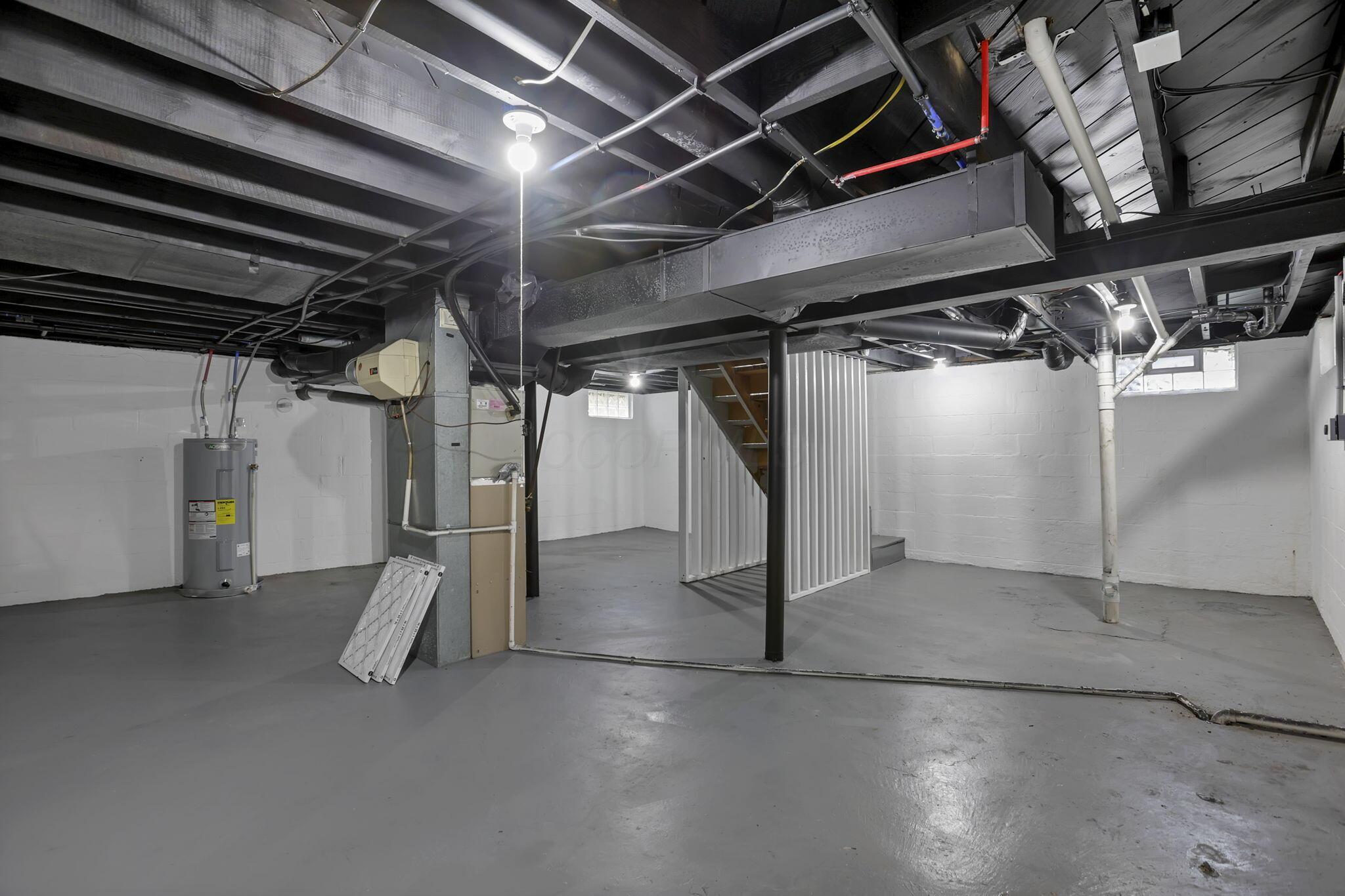 430 S James Road Property Photo 26