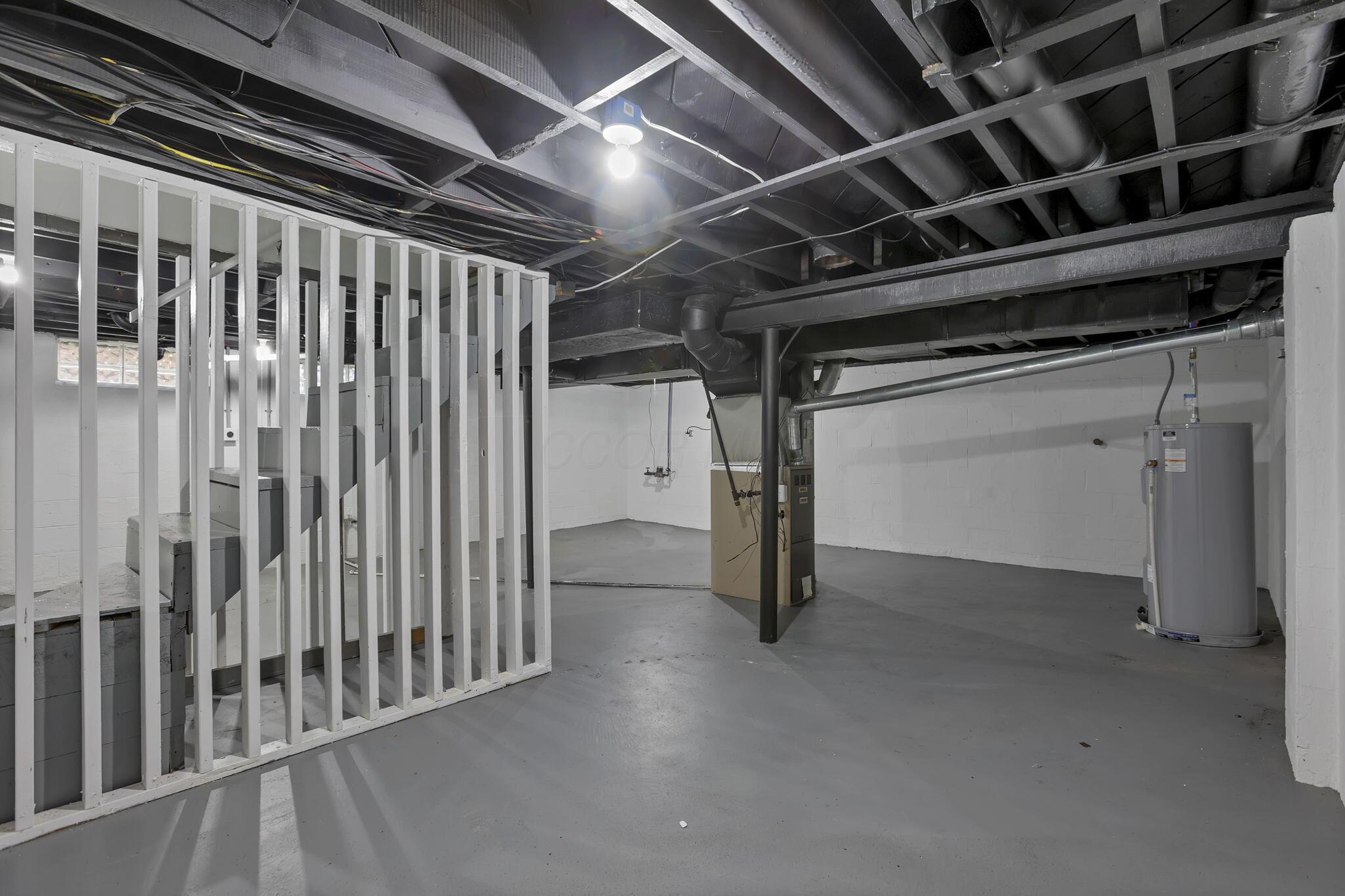 430 S James Road Property Photo 28