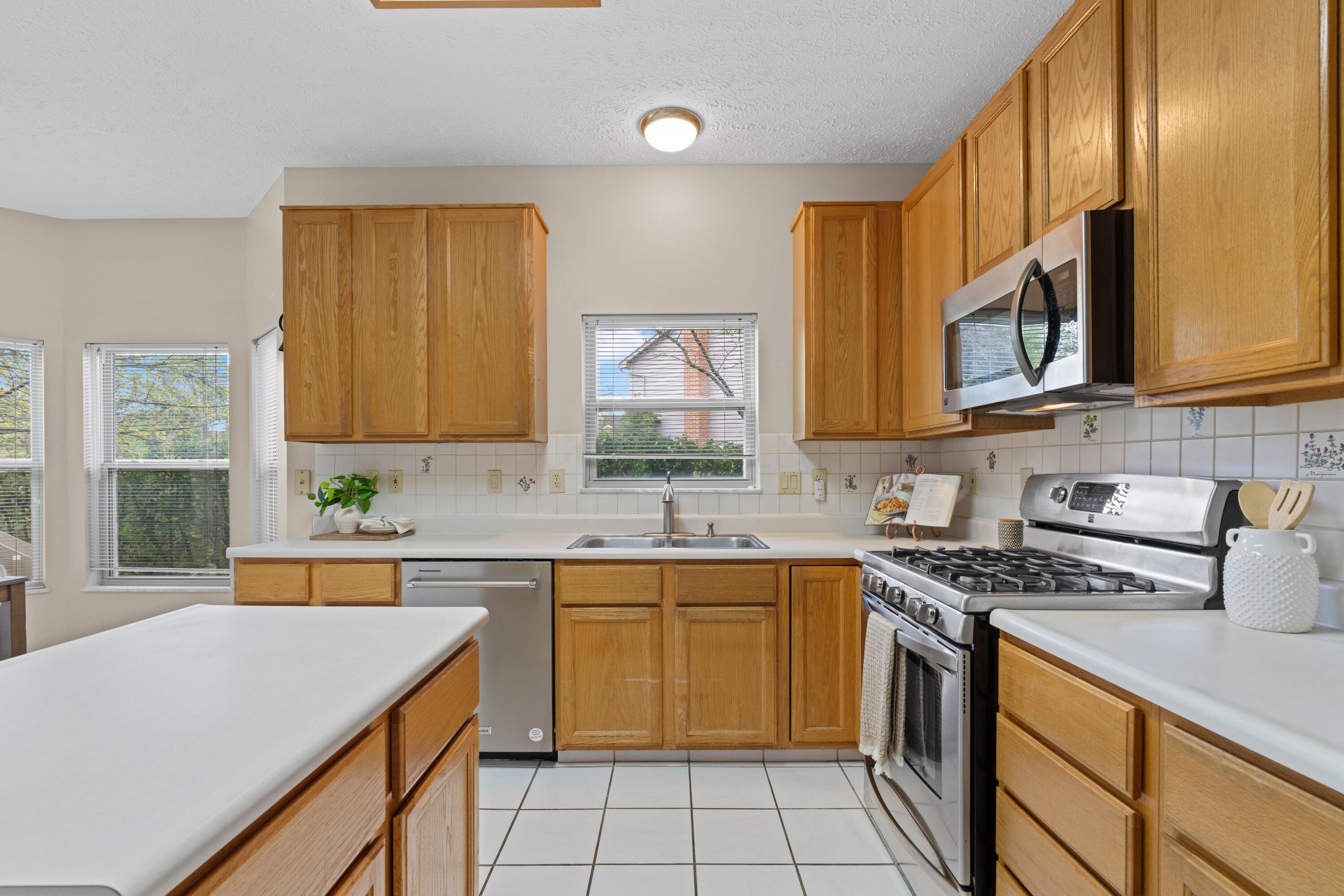 1066 Celosia Court Property Photo 14