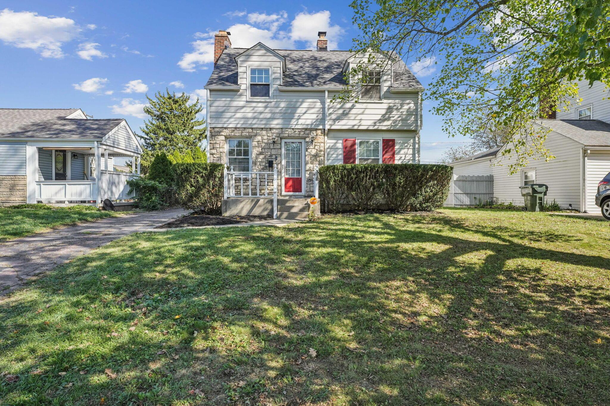 328 S Southampton Avenue Property Photo 1