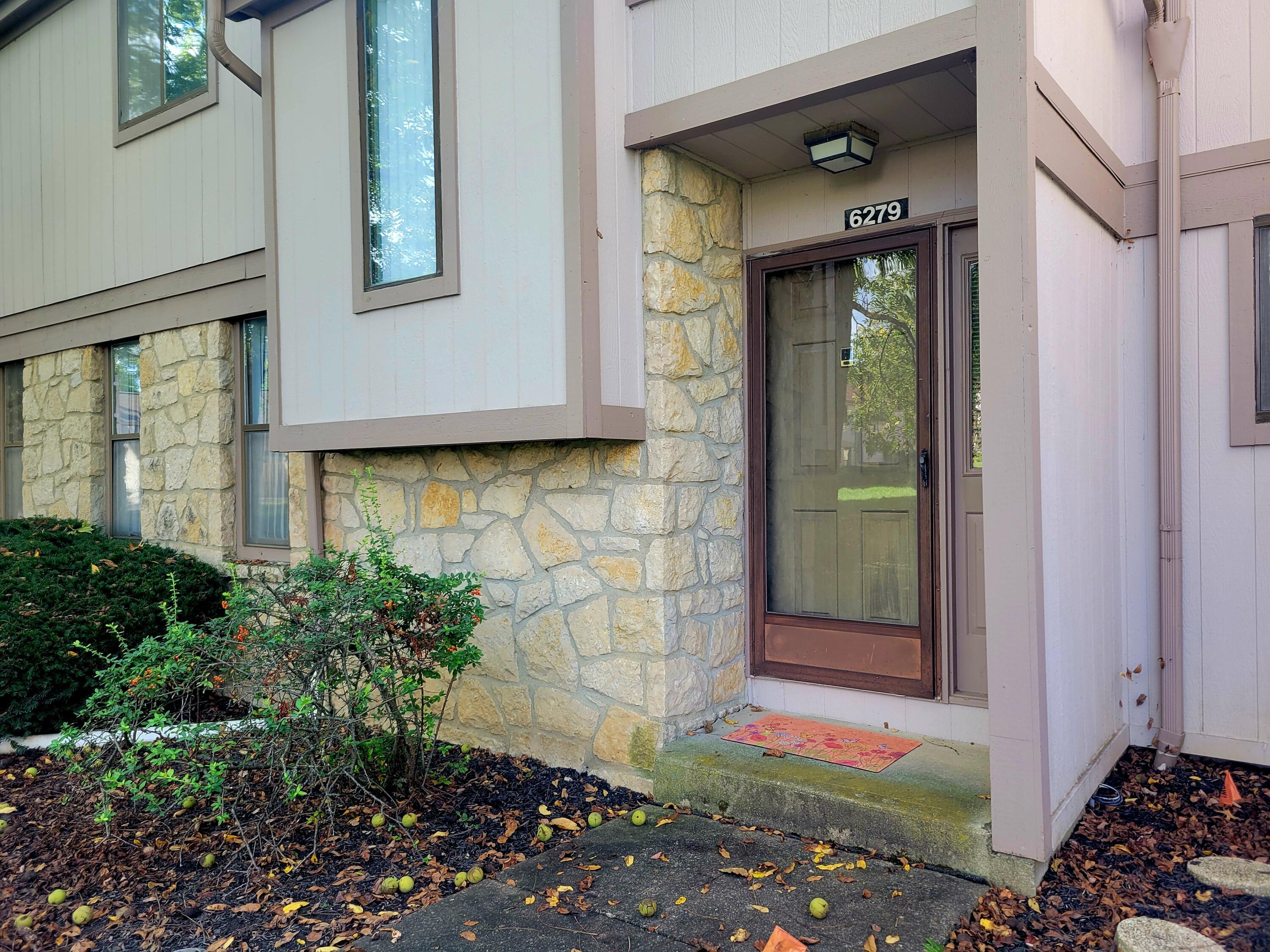 6279 Braiden Court Property Photo 1