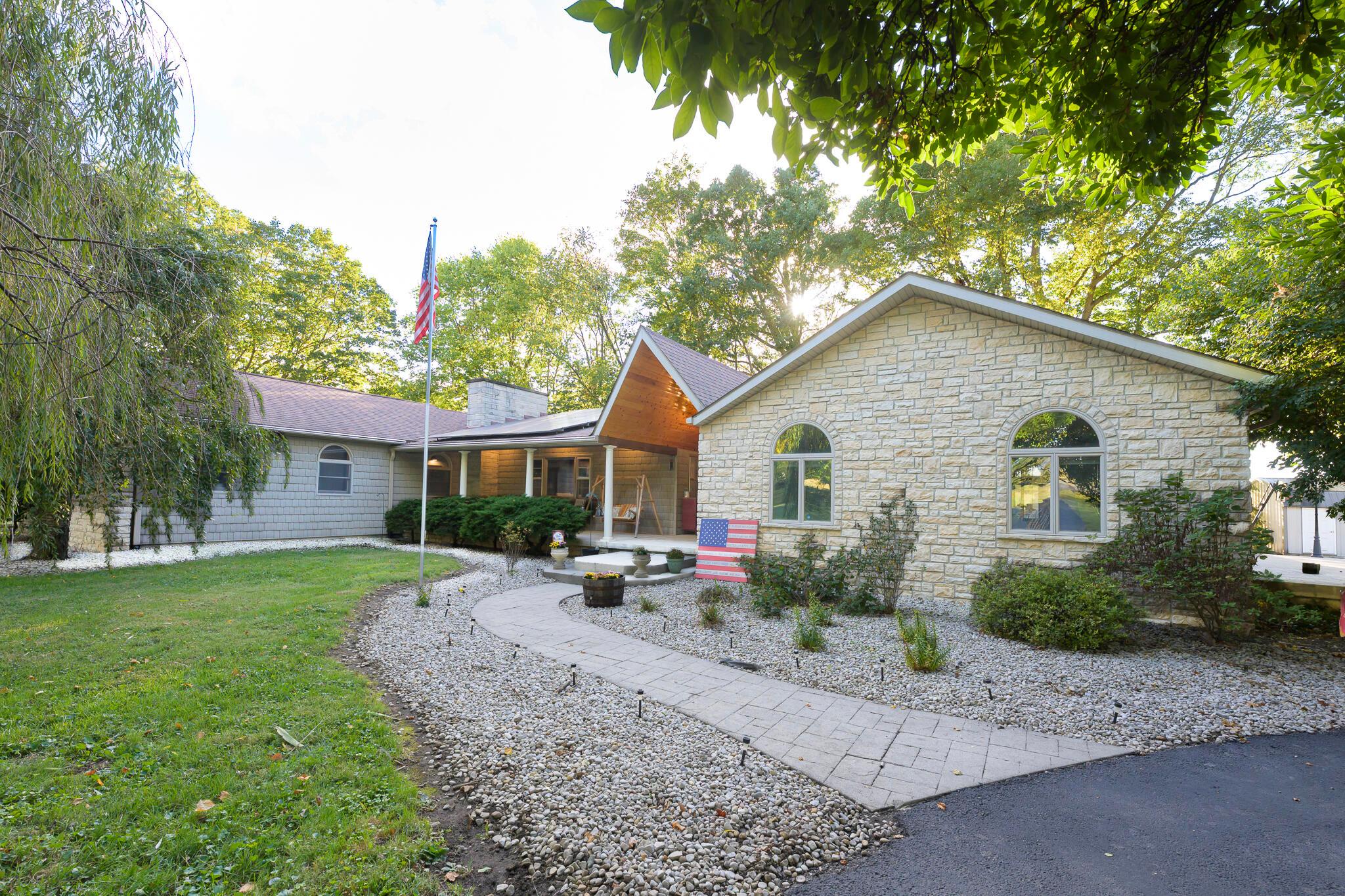 1530 County Road 1 Property Photo 1