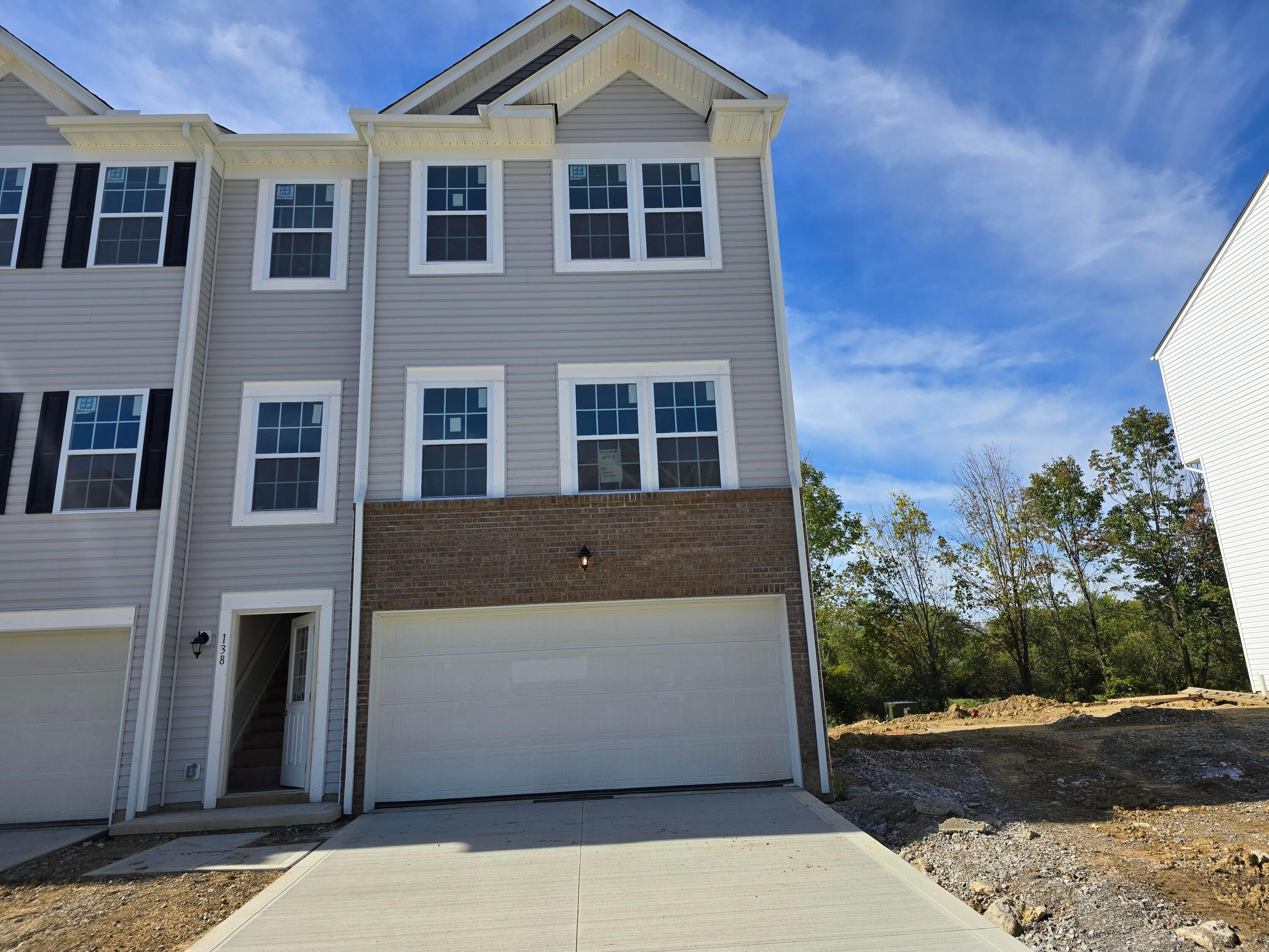 138 Dusky Willow Drive Property Photo 1