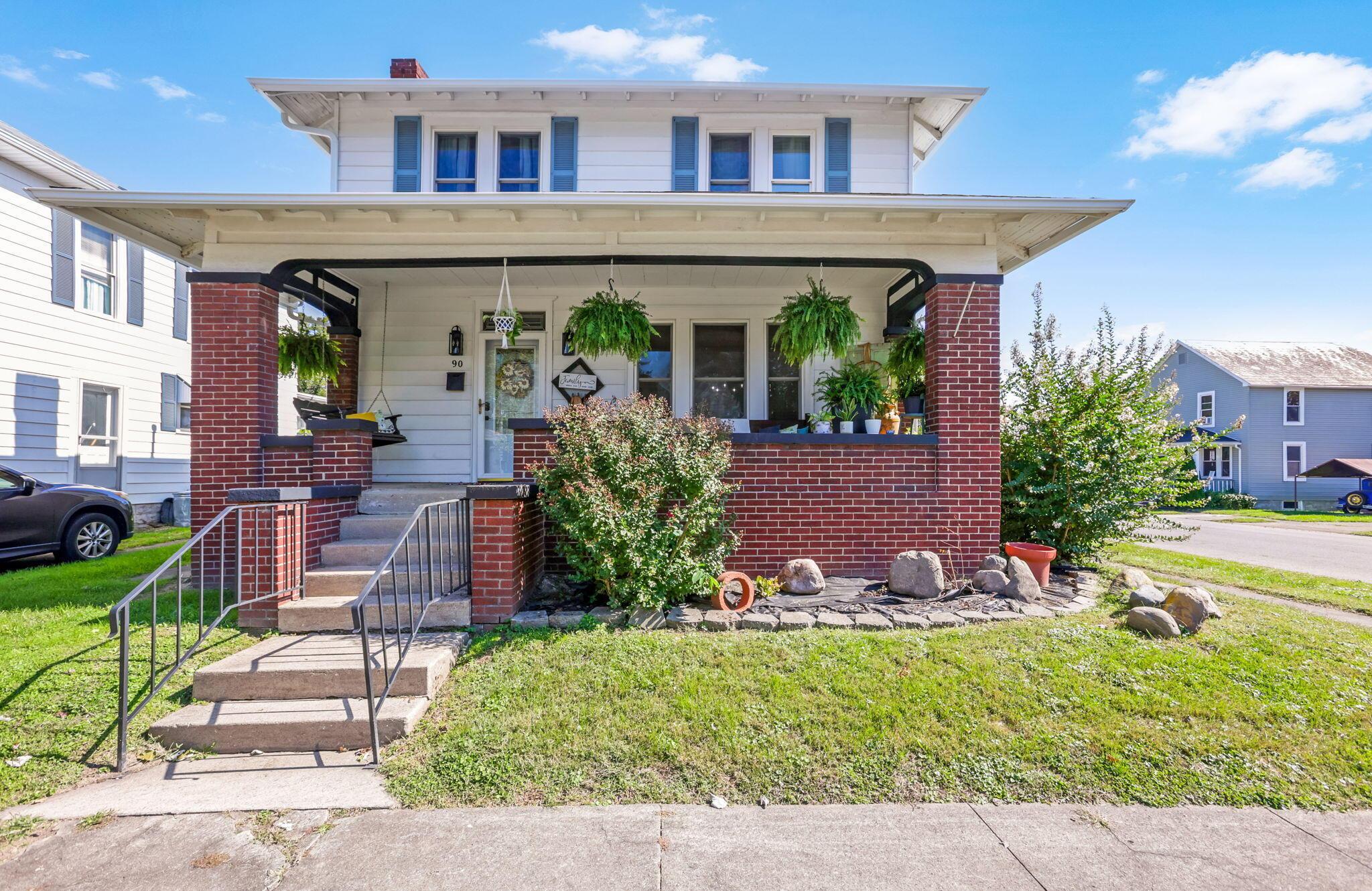 90 S Culver Street Property Photo 2