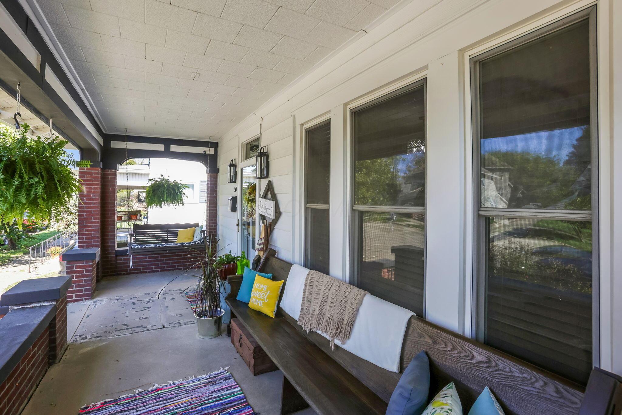 90 S Culver Street Property Photo 7