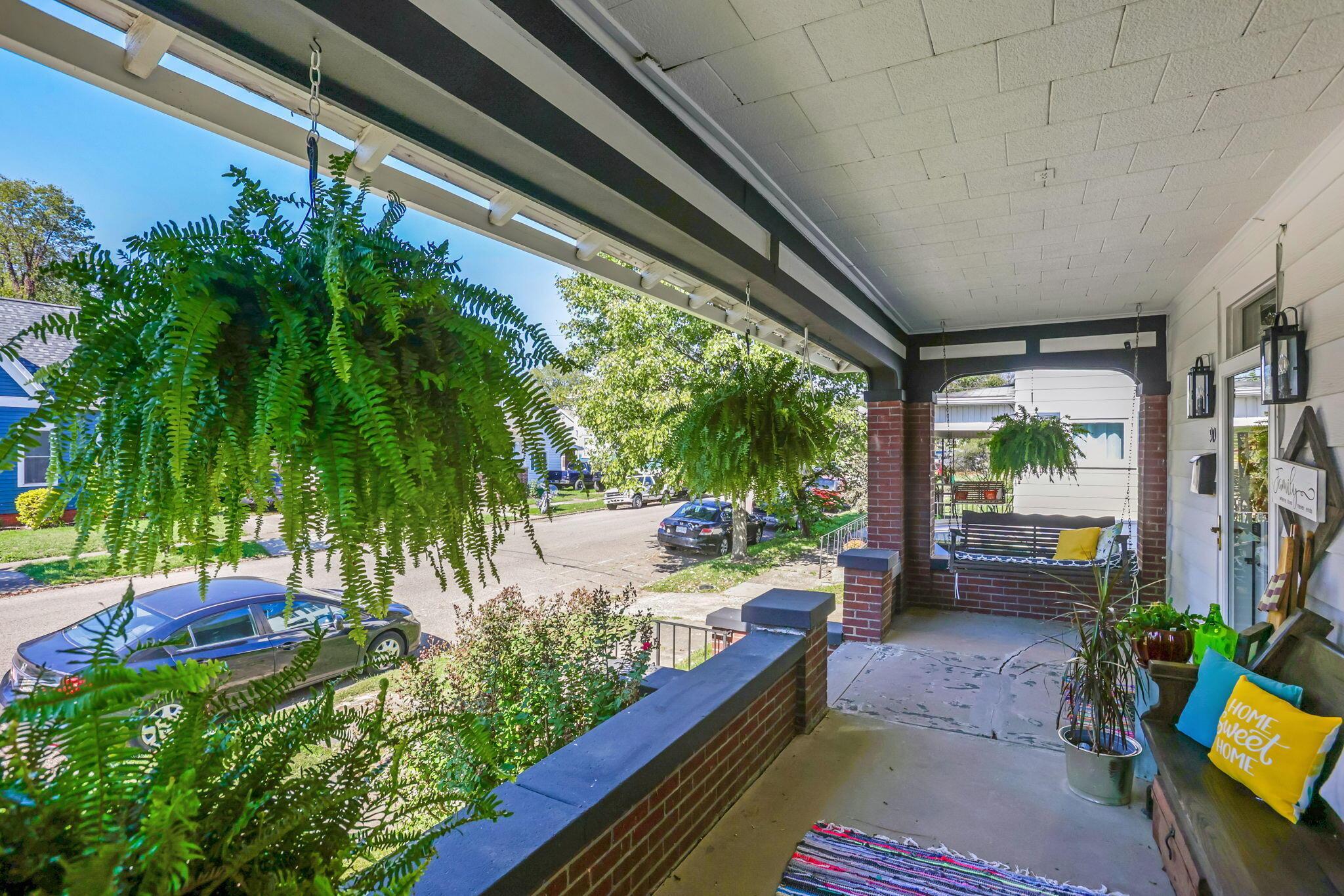 90 S Culver Street Property Photo 8