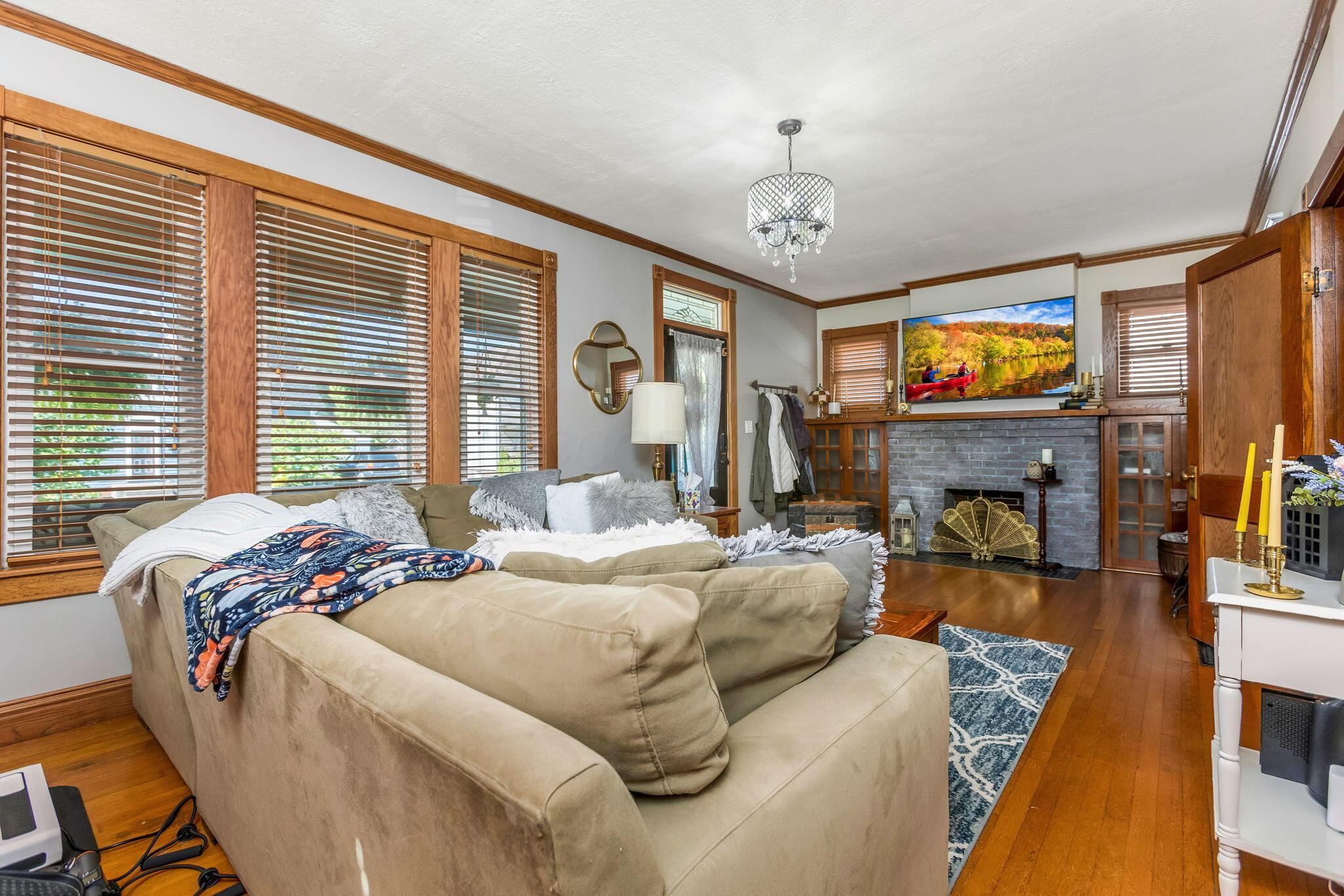 90 S Culver Street Property Photo 10