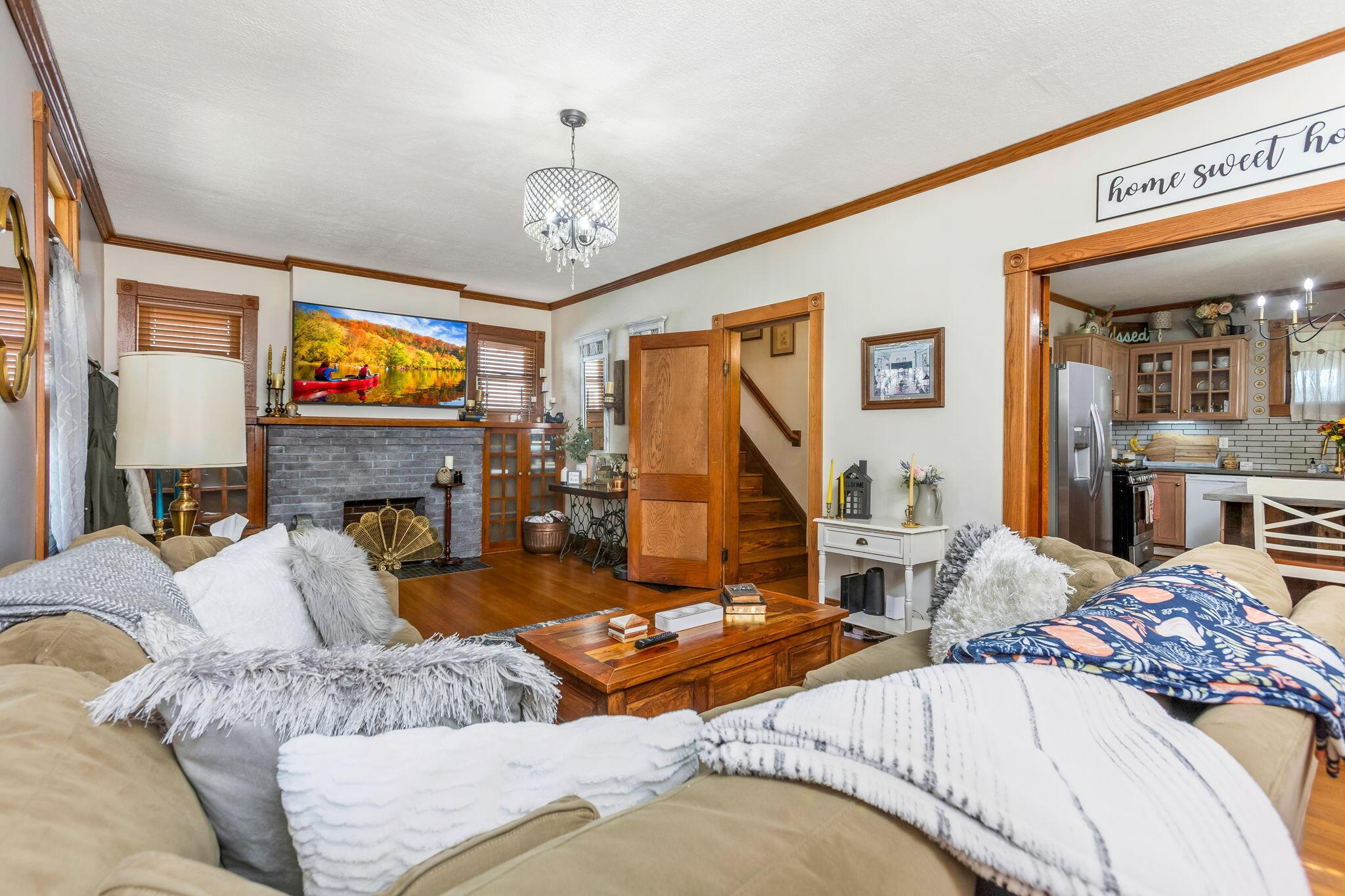 90 S Culver Street Property Photo 11