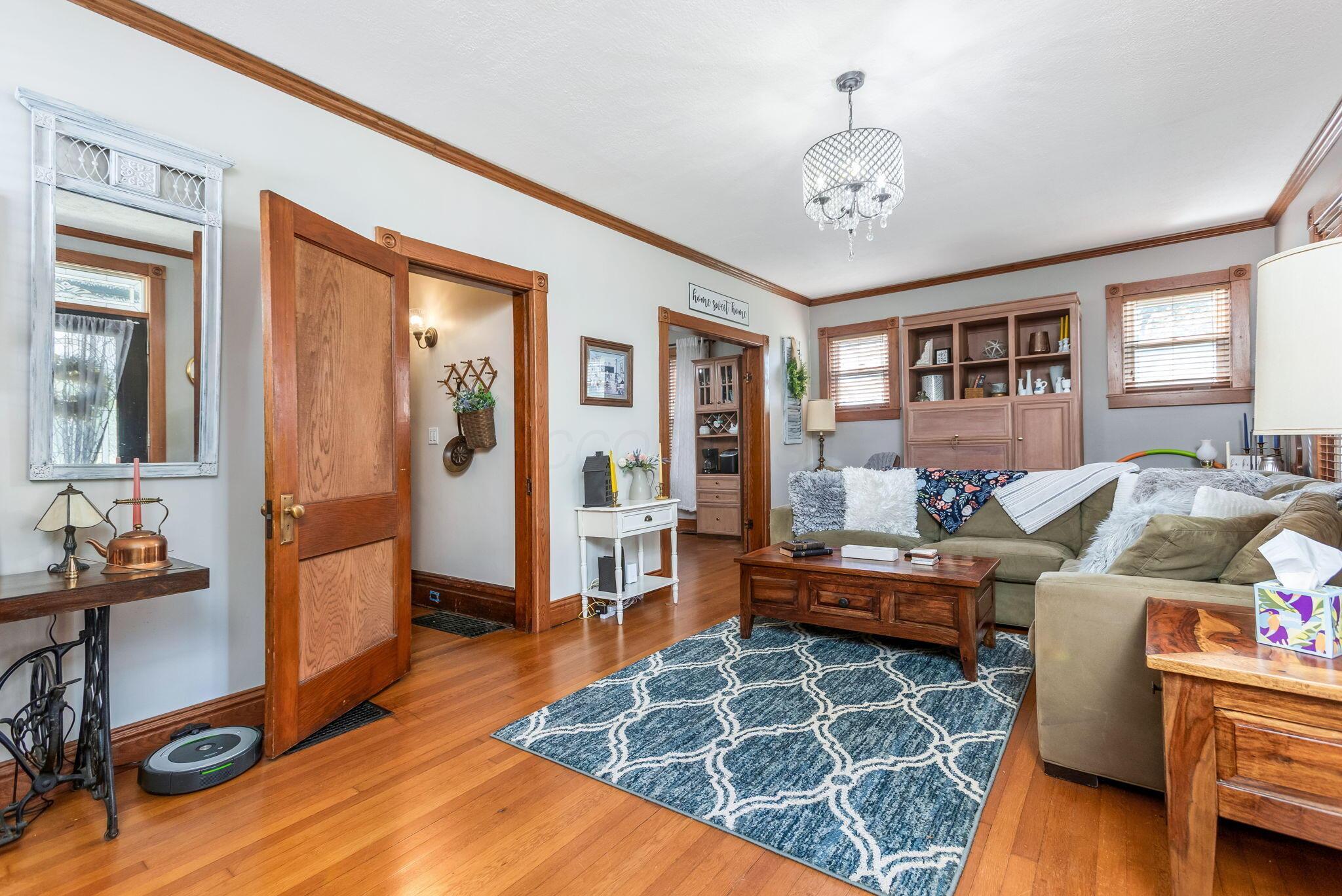 90 S Culver Street Property Photo 12