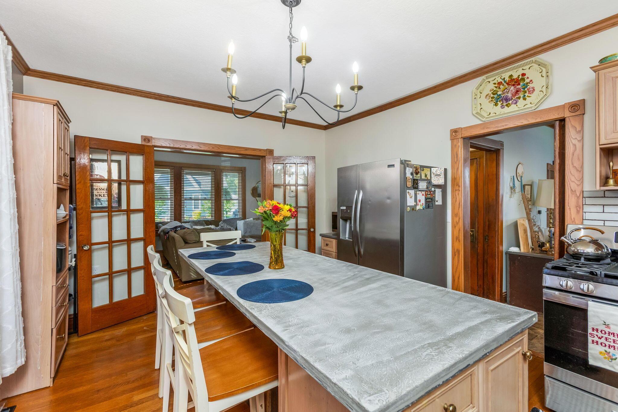 90 S Culver Street Property Photo 17