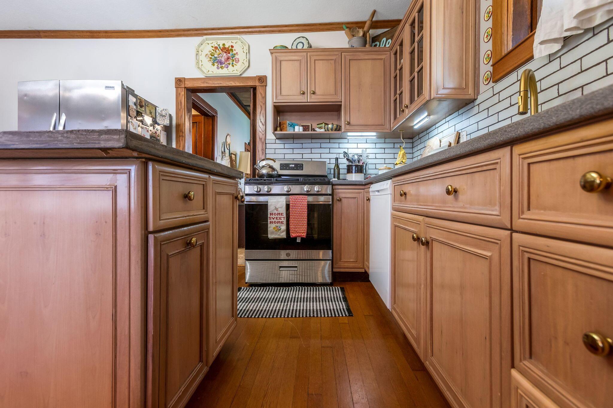 90 S Culver Street Property Photo 20