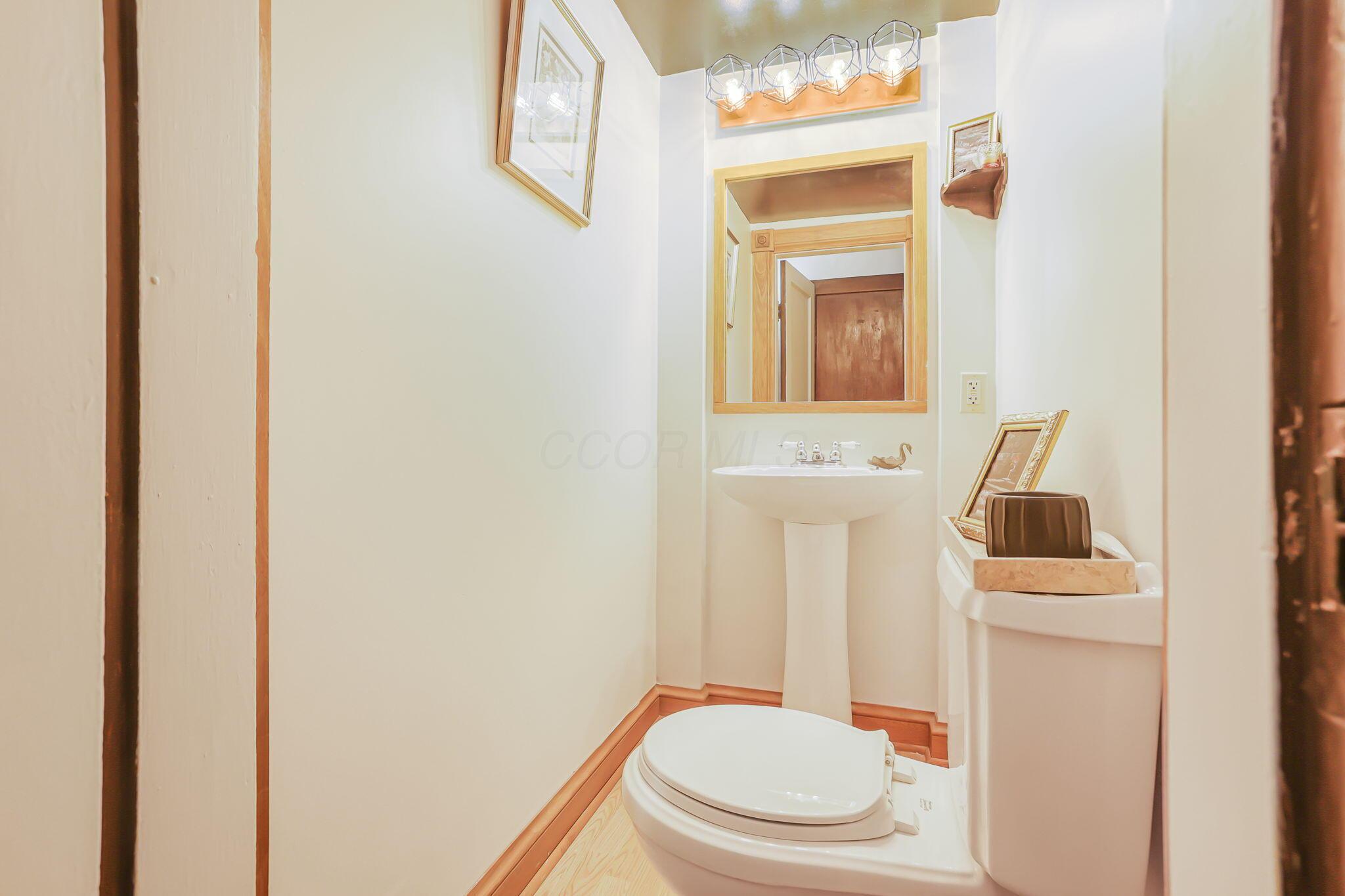 90 S Culver Street Property Photo 22