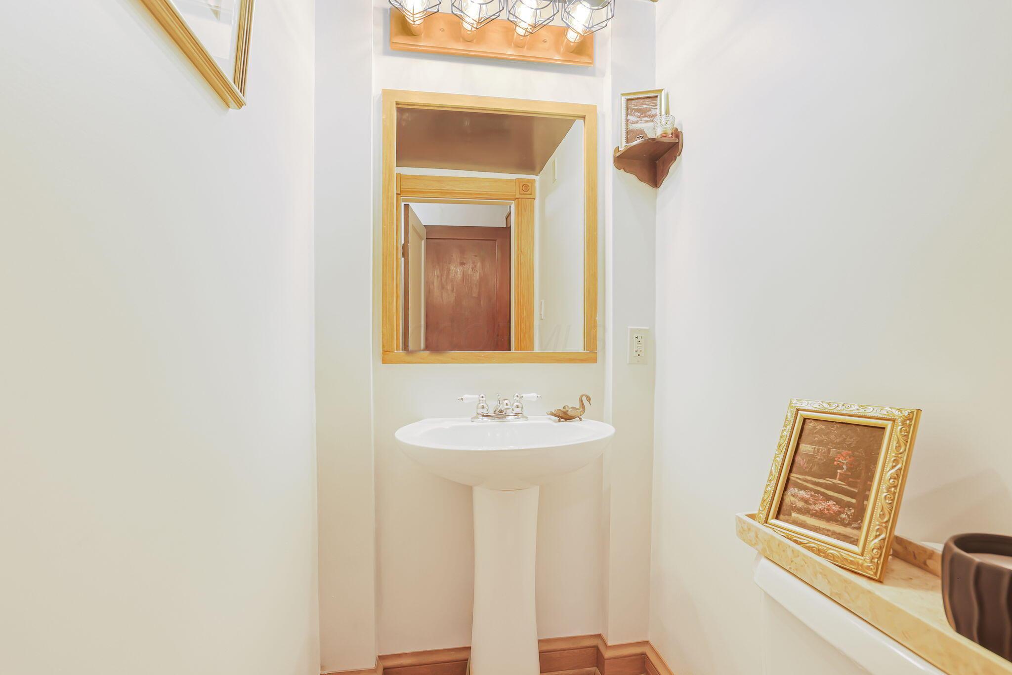 90 S Culver Street Property Photo 23